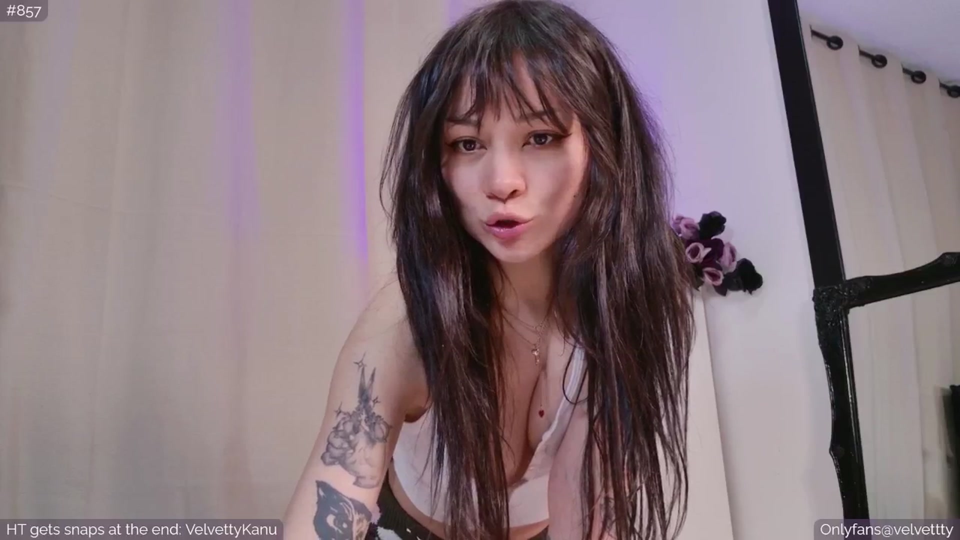Gallery image thumbnail from Velvetty's myfreecams stream on, 11/28/2025, 05:58 image 5 of 20