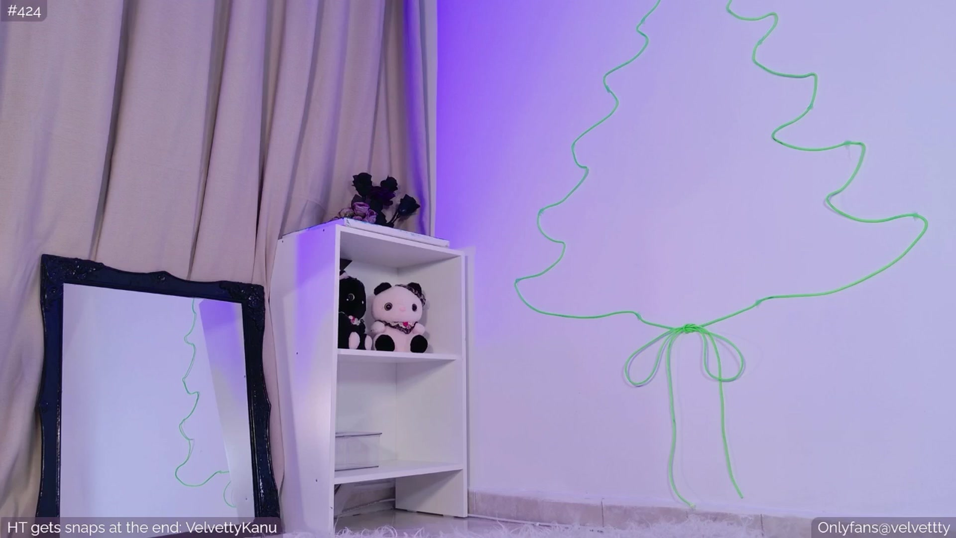 Gallery image thumbnail from Velvetty's myfreecams stream on, 12/22/2025, 04:53 image 20 of 20