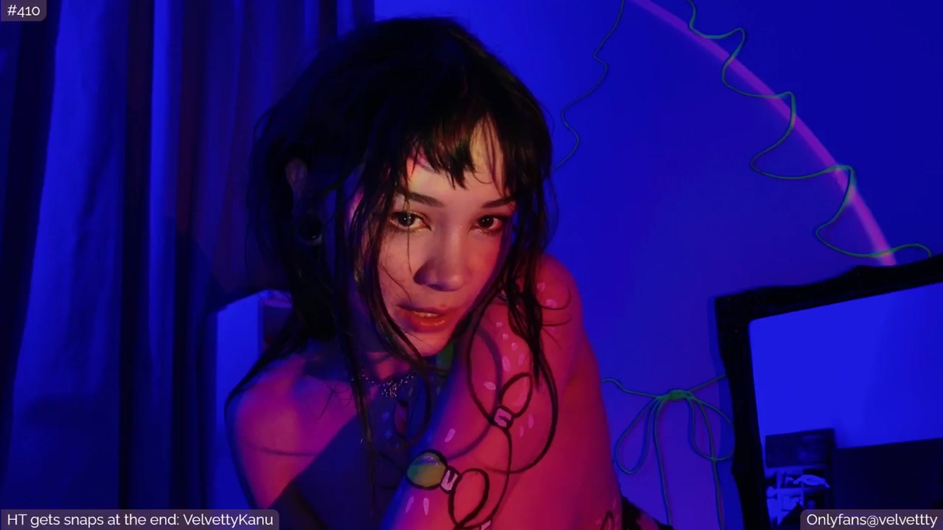 Gallery image thumbnail from Velvetty's myfreecams stream on, 12/22/2025, 07:28 image 16 of 20