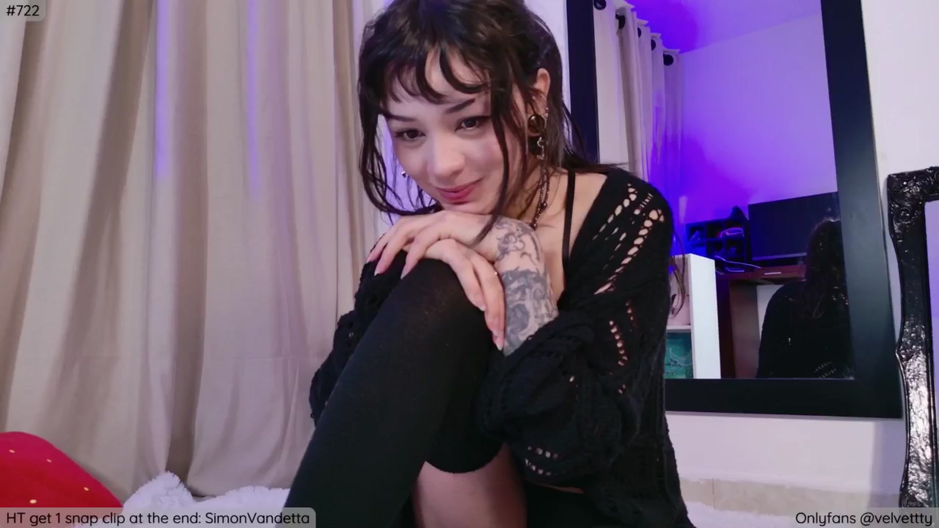 Gallery image thumbnail from Velvetty's myfreecams stream on, 01/05/2026, 05:36 image 14 of 20