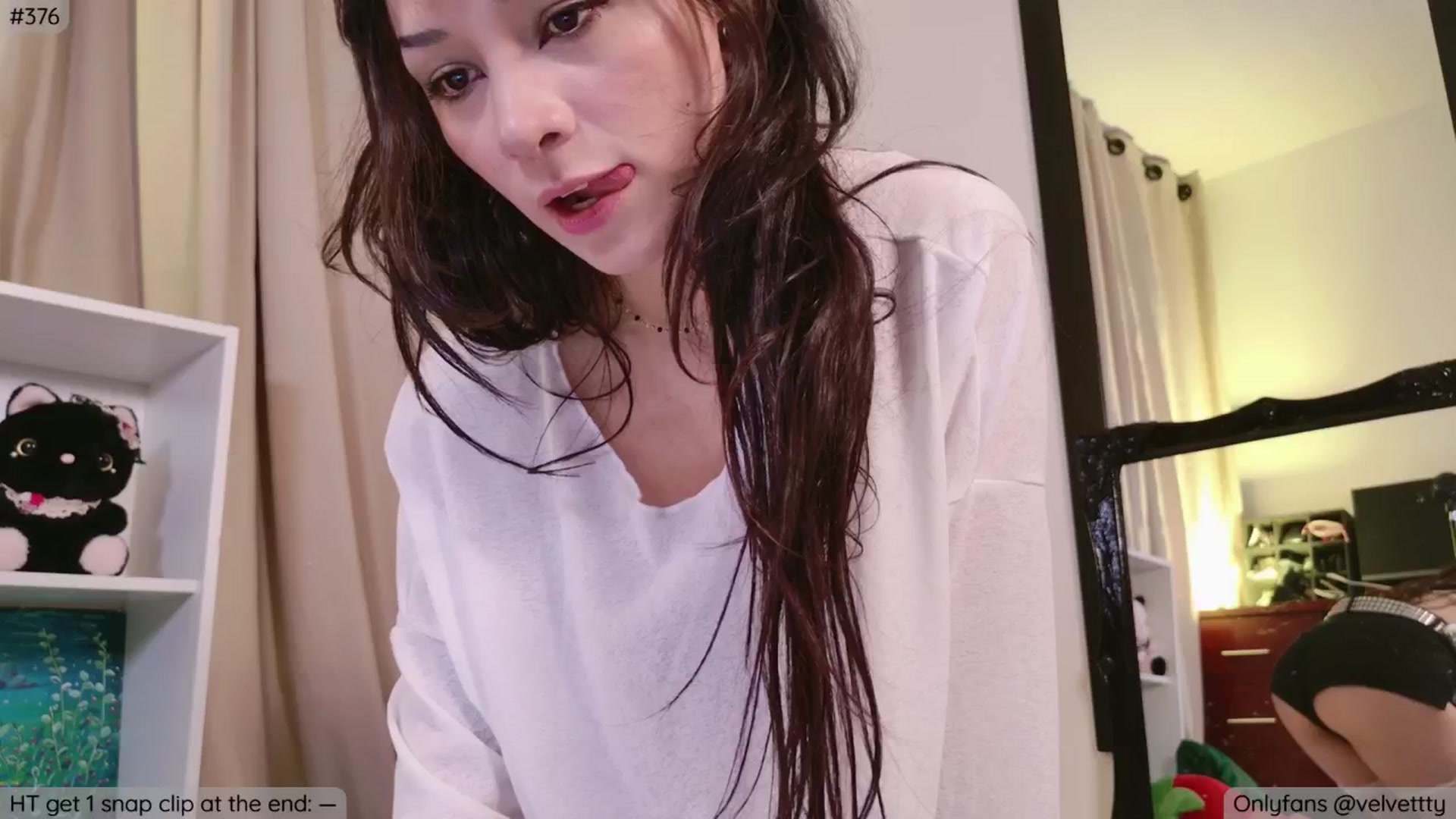 Gallery image thumbnail from Velvetty's myfreecams stream on, 01/09/2026, 06:06 image 6 of 20