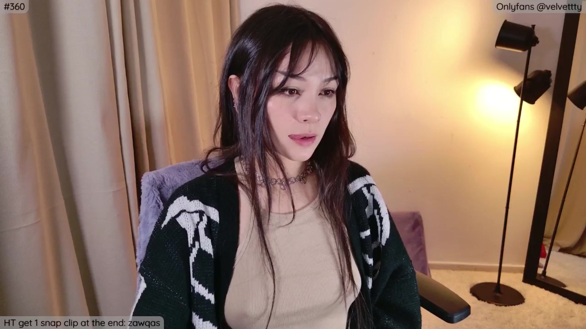 Gallery image thumbnail from Velvetty's myfreecams stream on, 03/17/2026, 04:56 image 19 of 20