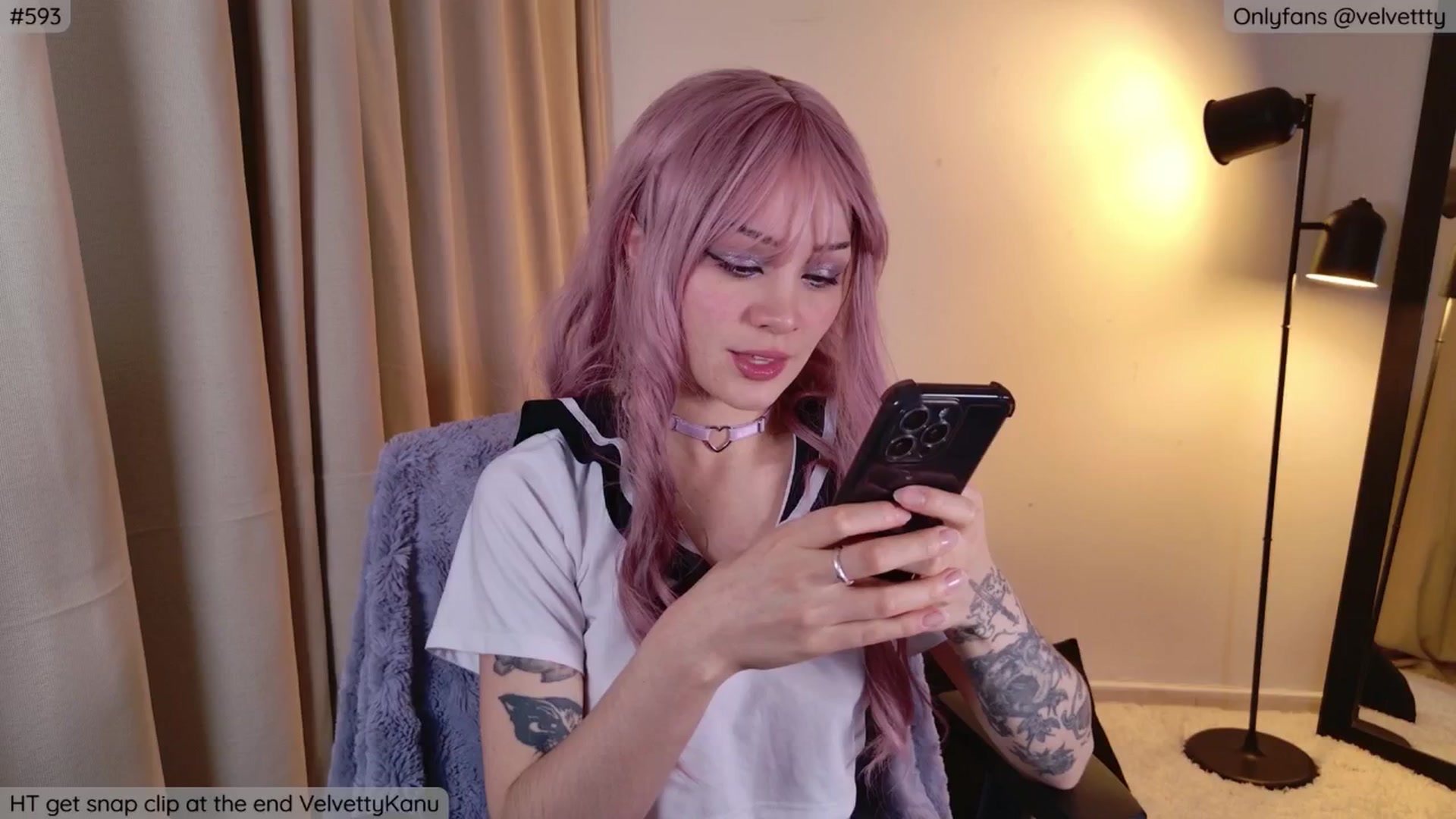 Gallery image thumbnail from Velvetty's myfreecams stream on, 03/30/2026, 04:31 image 6 of 20