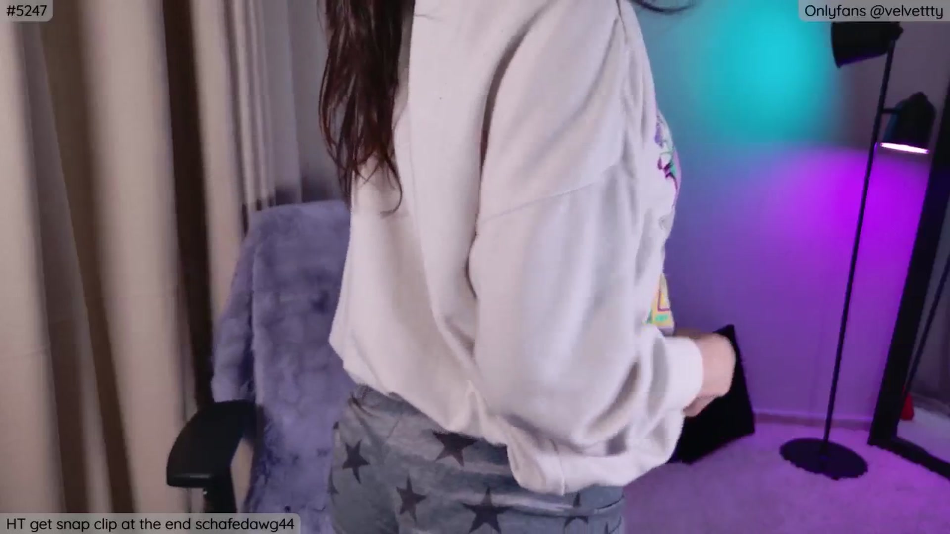 Gallery image thumbnail from Velvetty's myfreecams stream on, 04/03/2026, 05:47 image 6 of 20