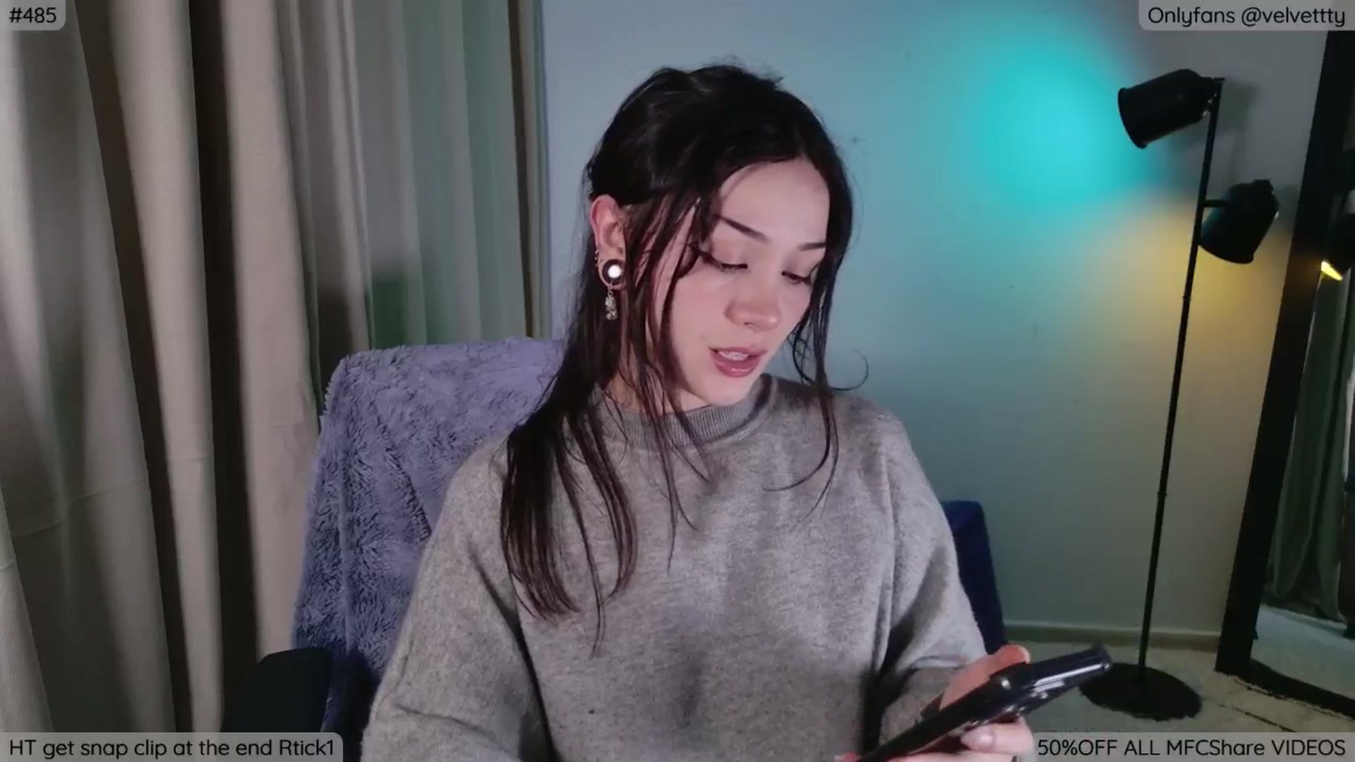 Gallery image thumbnail from Velvetty's myfreecams stream on, 04/30/2026, 07:15 image 5 of 20