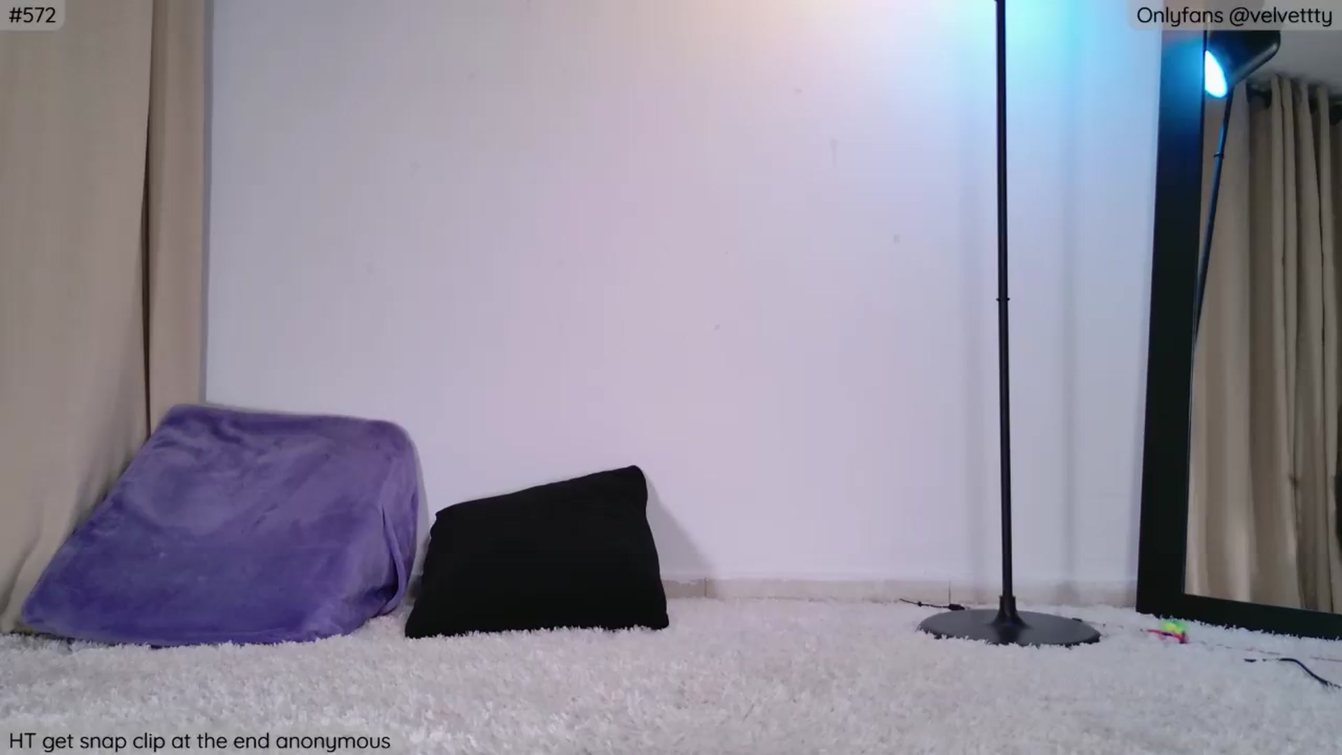 Gallery image thumbnail from Velvetty's myfreecams stream on, 05/13/2026, 06:52 image 15 of 20