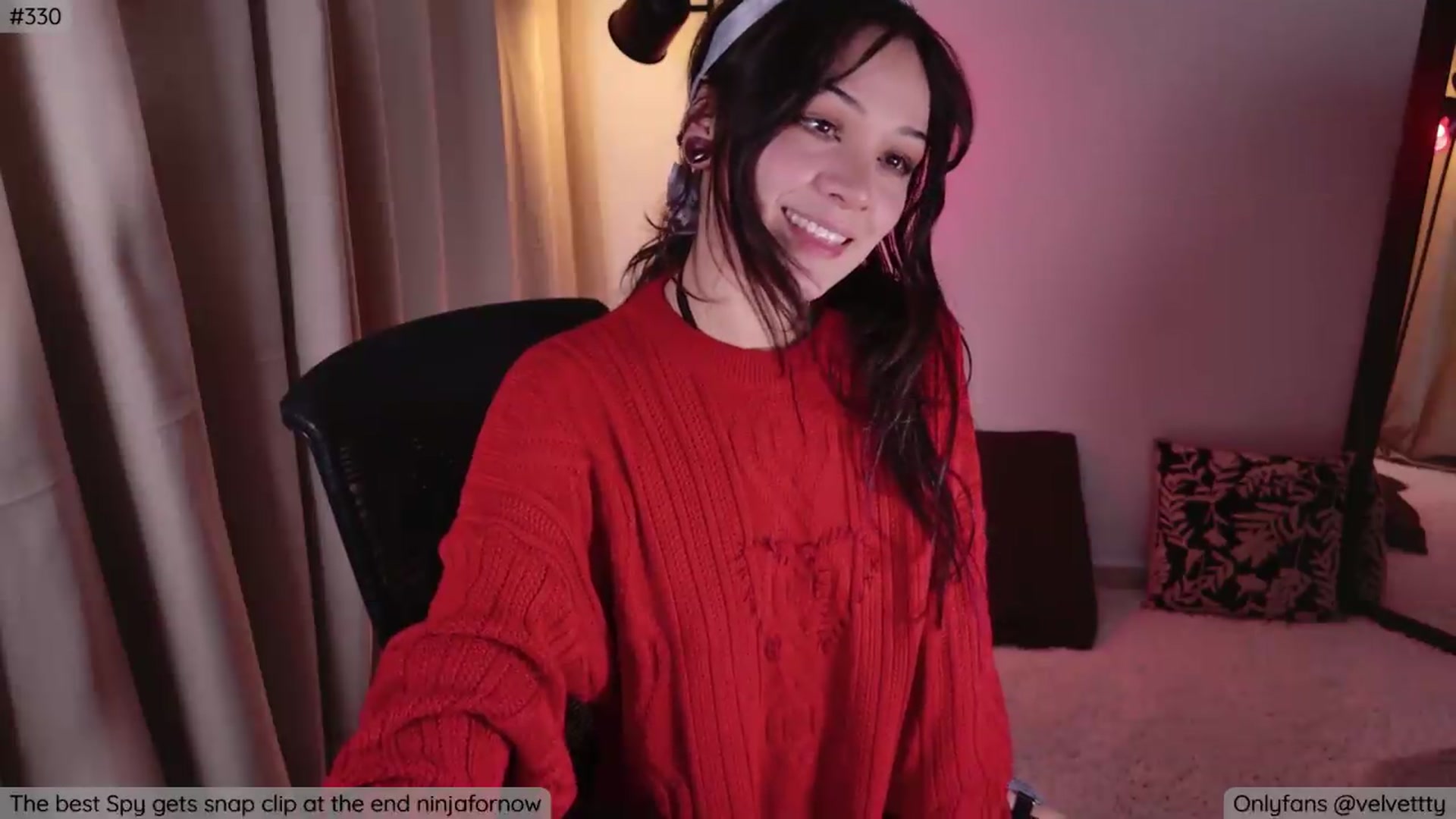 Gallery image thumbnail from Velvetty's myfreecams stream on, 06/13/2026, 04:32 image 5 of 20