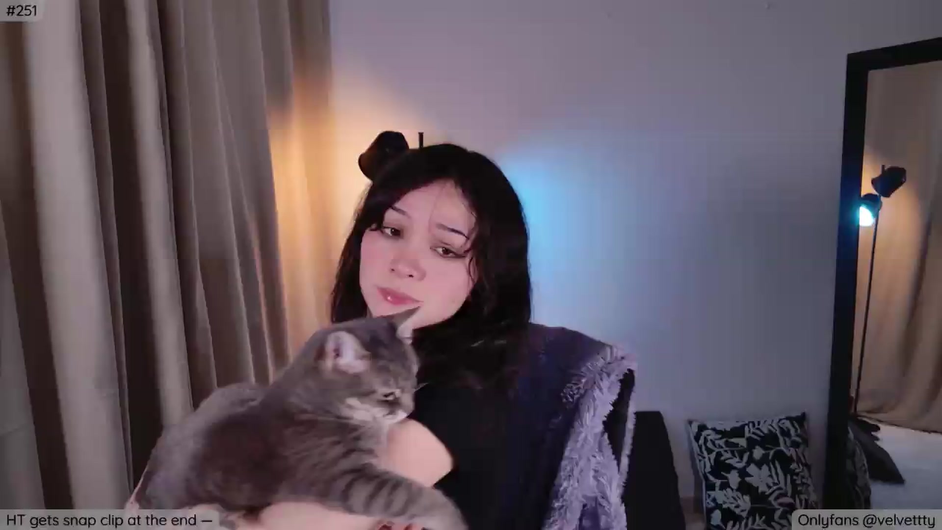 Gallery image thumbnail from Velvetty's myfreecams stream on, 06/19/2026, 03:45 image 3 of 20