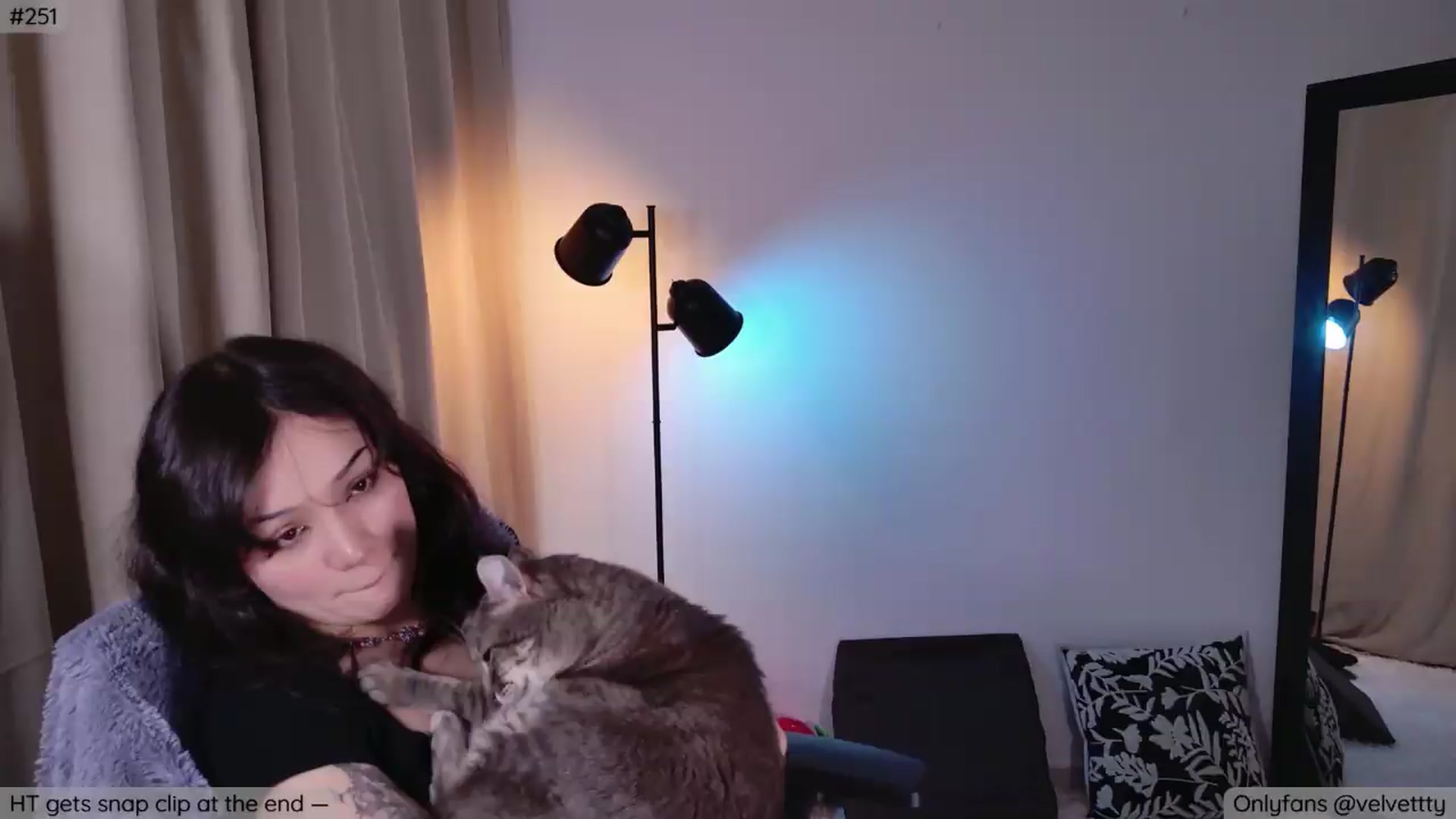 Gallery image thumbnail from Velvetty's myfreecams stream on, 06/19/2026, 03:45 image 4 of 20