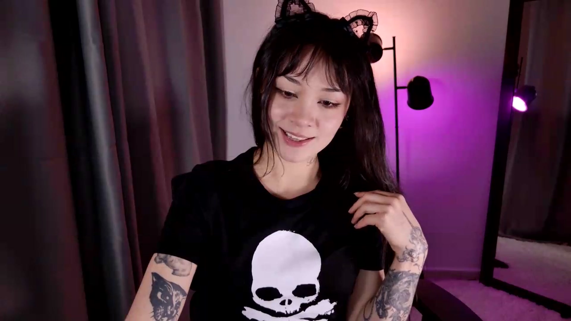 Gallery image thumbnail from Velvetty's myfreecams stream on, 08/22/2026, 02:14 image 10 of 20