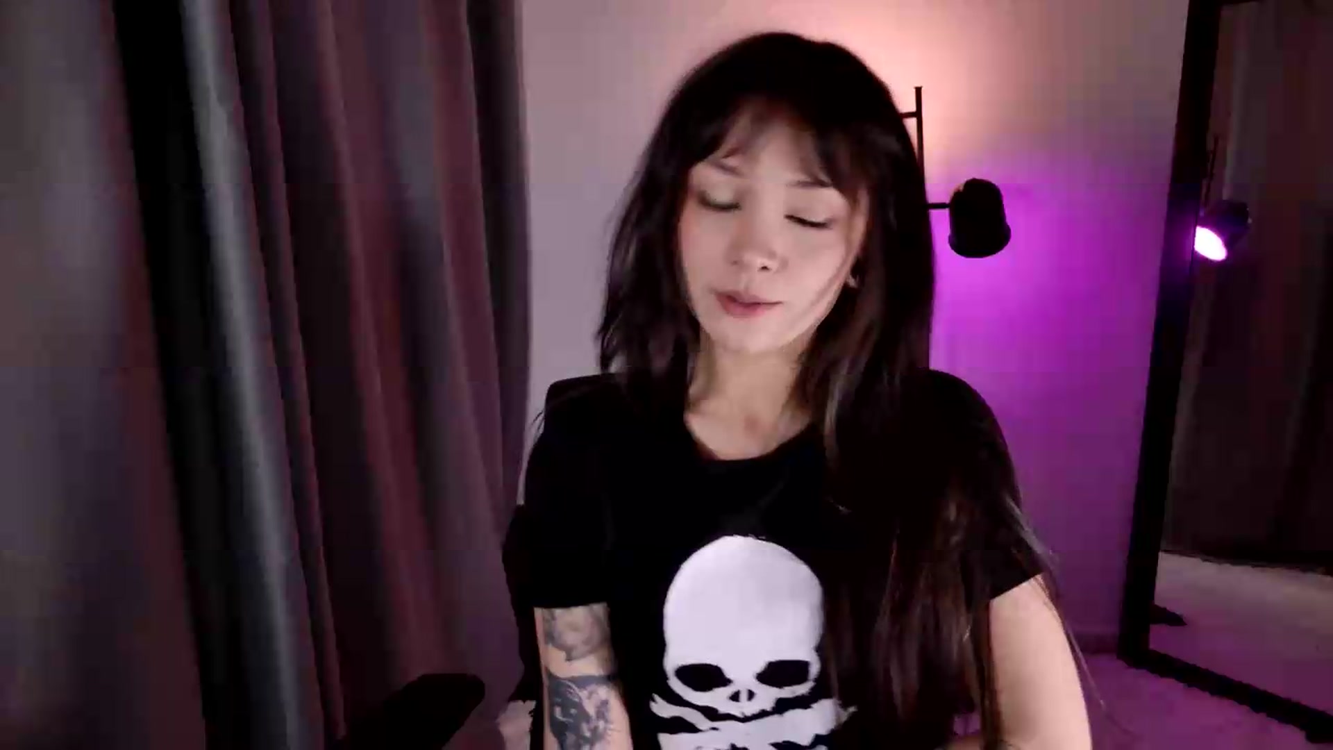 Gallery image thumbnail from Velvetty's myfreecams stream on, 08/22/2026, 02:14 image 8 of 20
