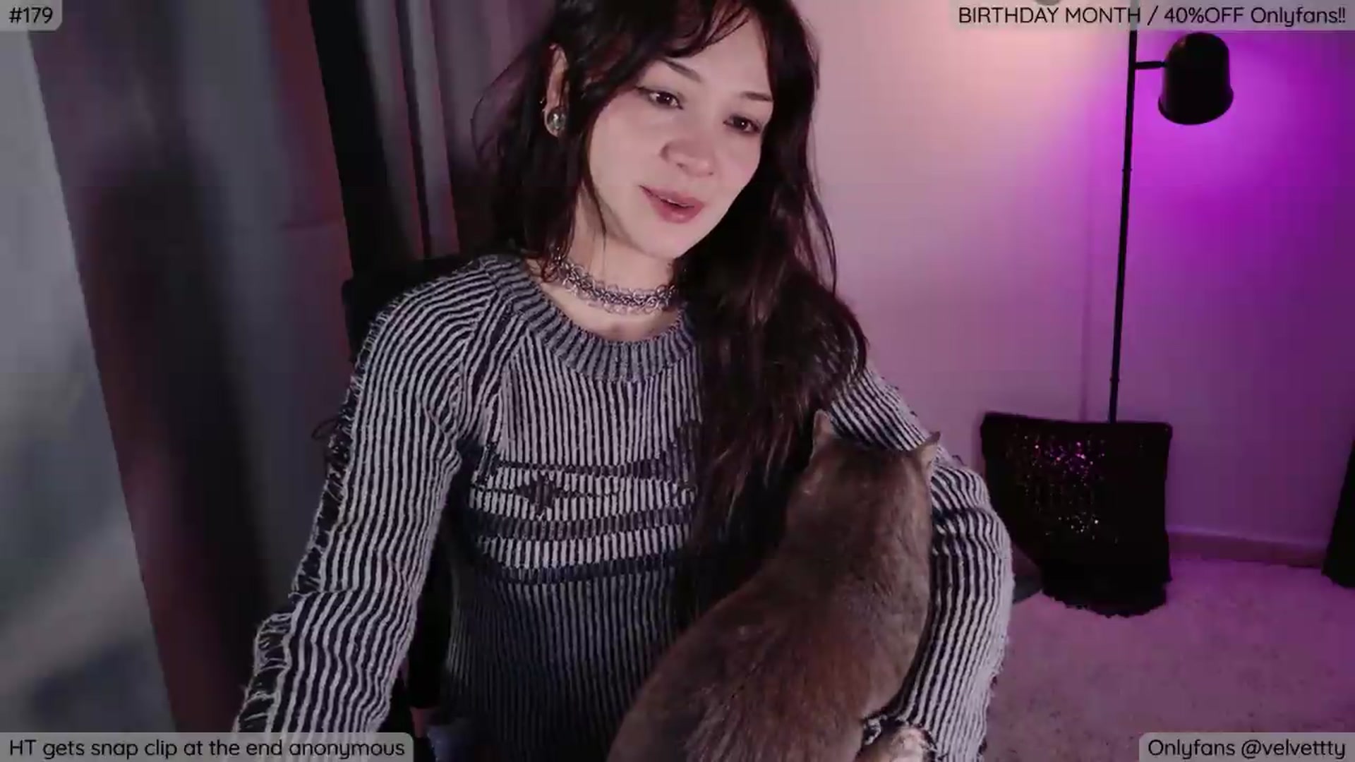 Gallery image thumbnail from Velvetty's myfreecams stream on, 08/23/2026, 05:08 image 16 of 20