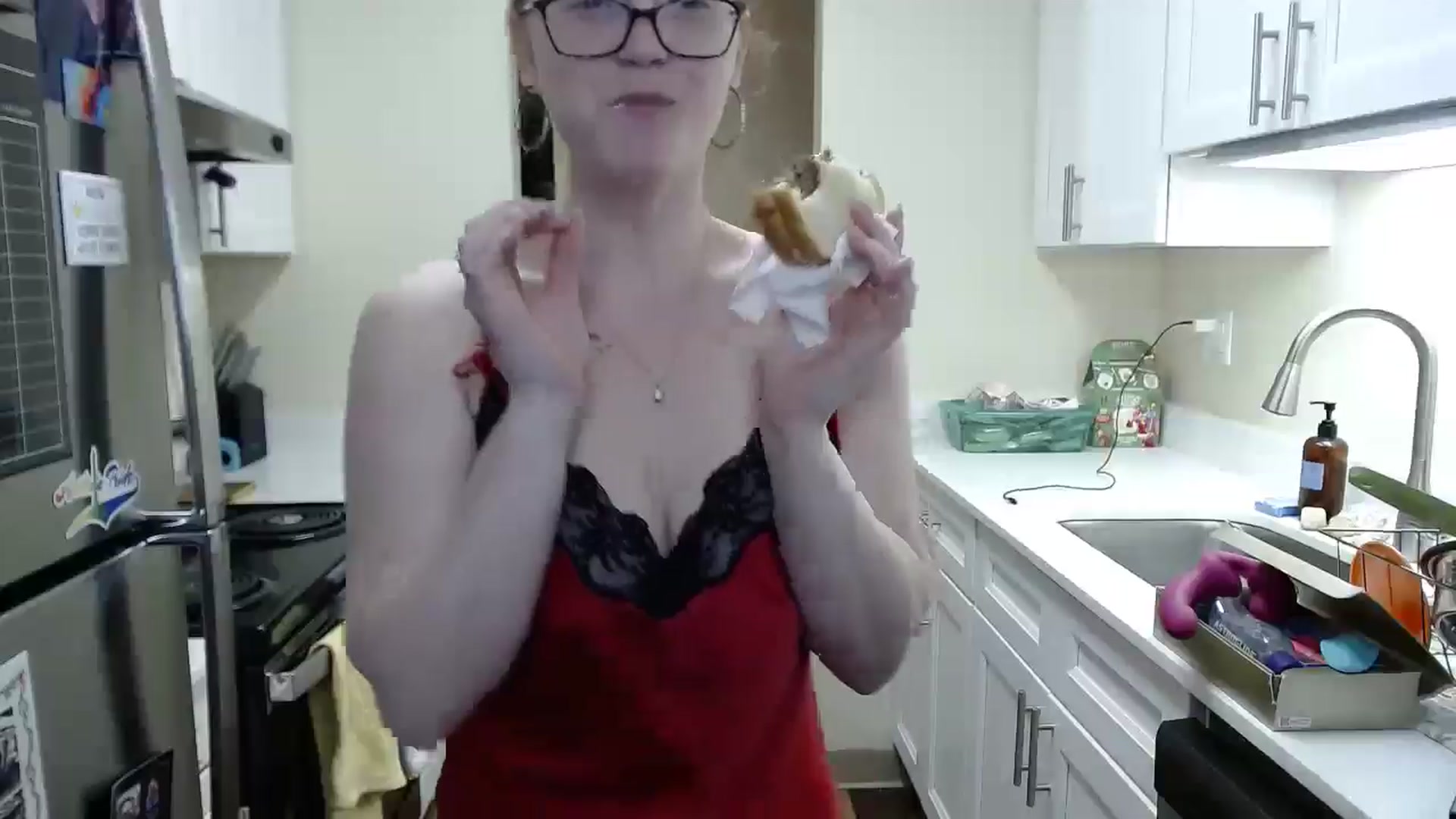 Gallery image thumbnail from Velvetvixxsin's myfreecams stream on, 03/19/2026, 10:23 image 5 of 20