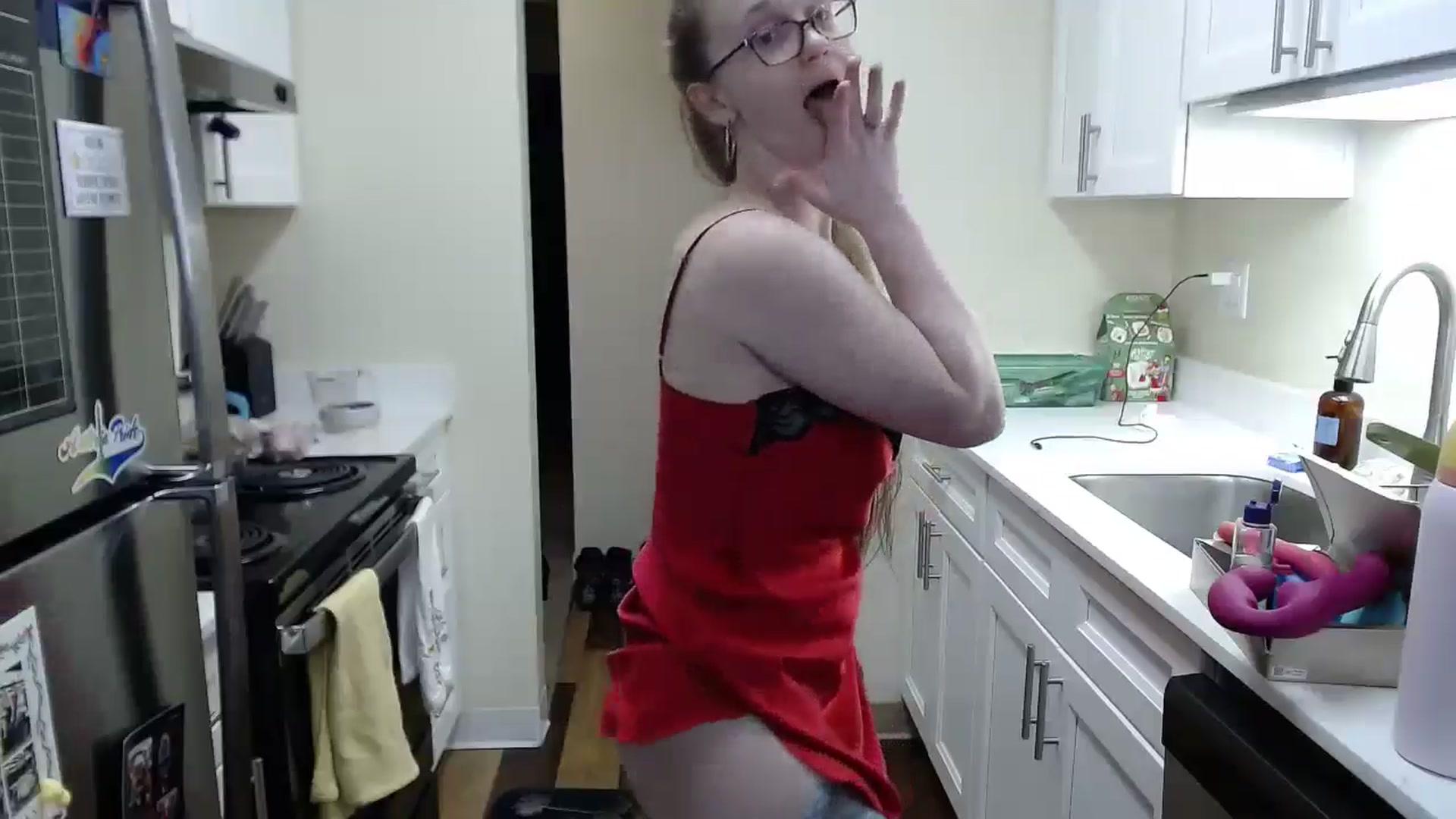 Gallery image thumbnail from Velvetvixxsin's myfreecams stream on, 03/19/2026, 11:21 image 16 of 20