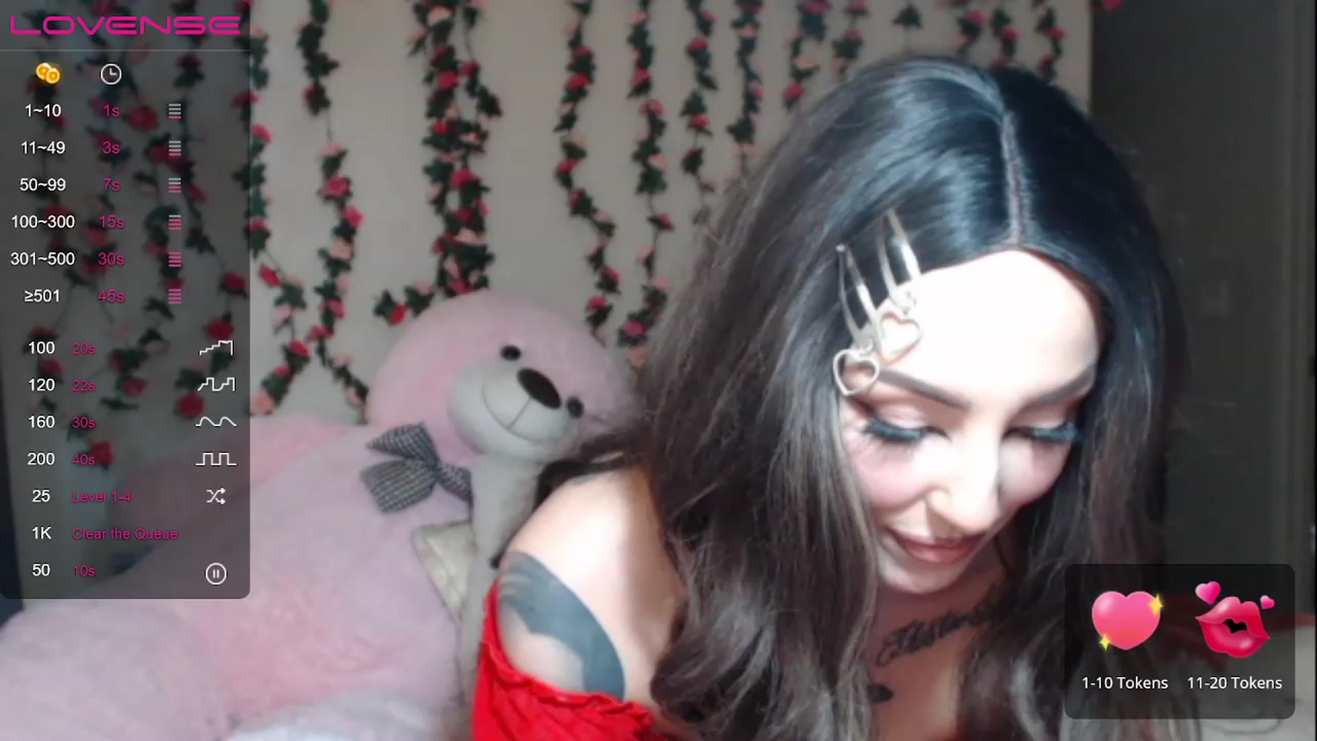 Gallery image thumbnail from Venice_V's myfreecams stream on, 11/20/2022, 22:04 image 1 of 20