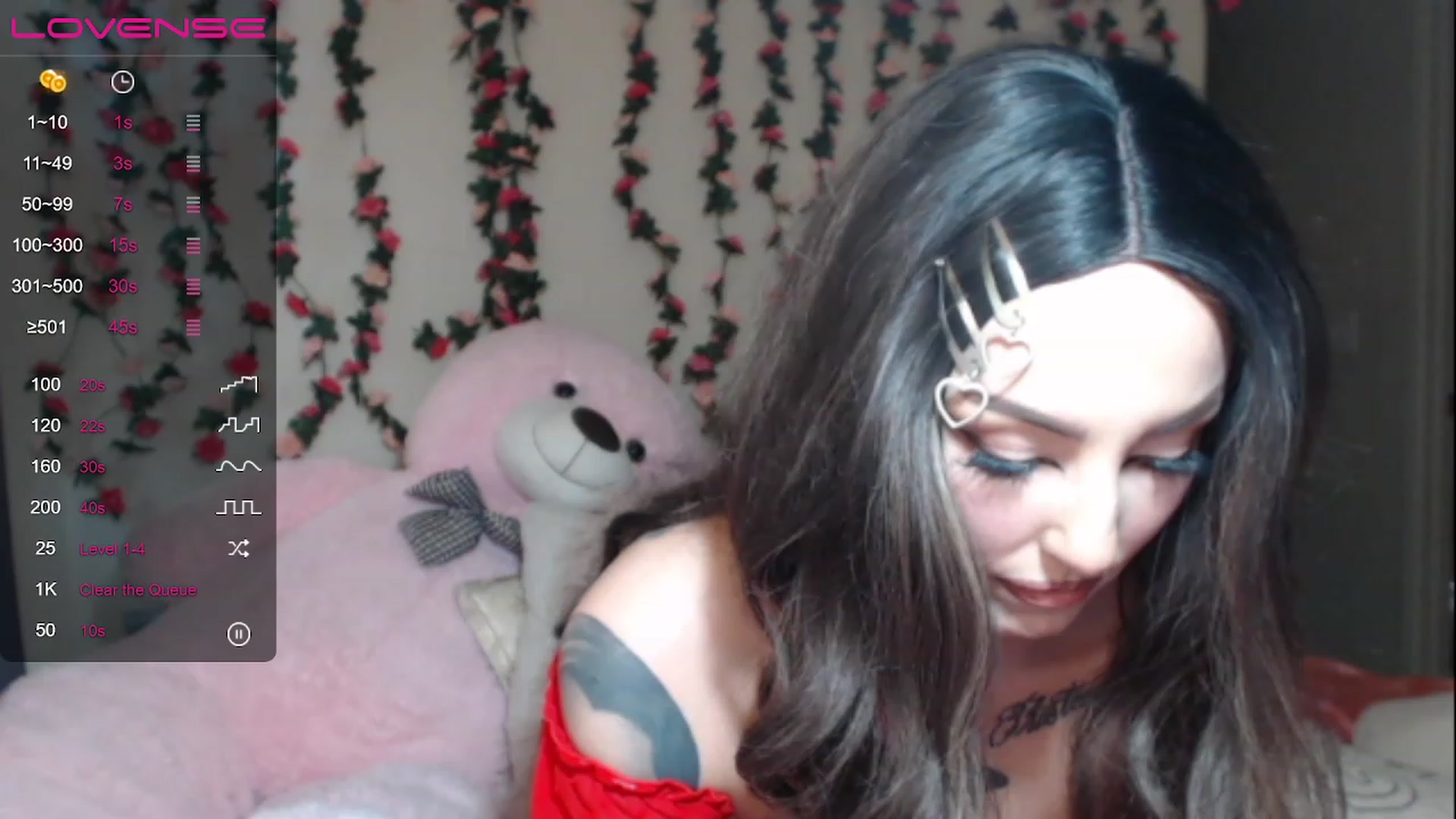 Gallery image thumbnail from Venice_V's myfreecams stream on, 11/20/2022, 22:04 image 3 of 20