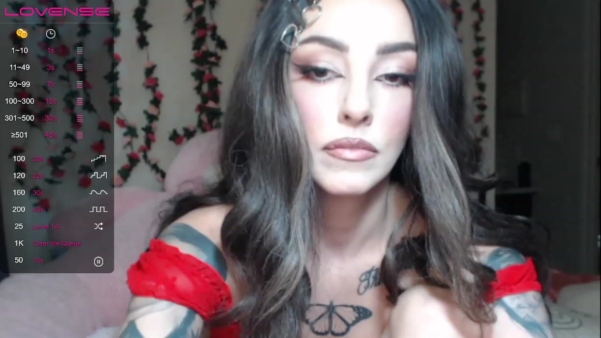 Gallery image thumbnail from Venice_V's myfreecams stream on, 11/20/2022, 22:04 image 14 of 20