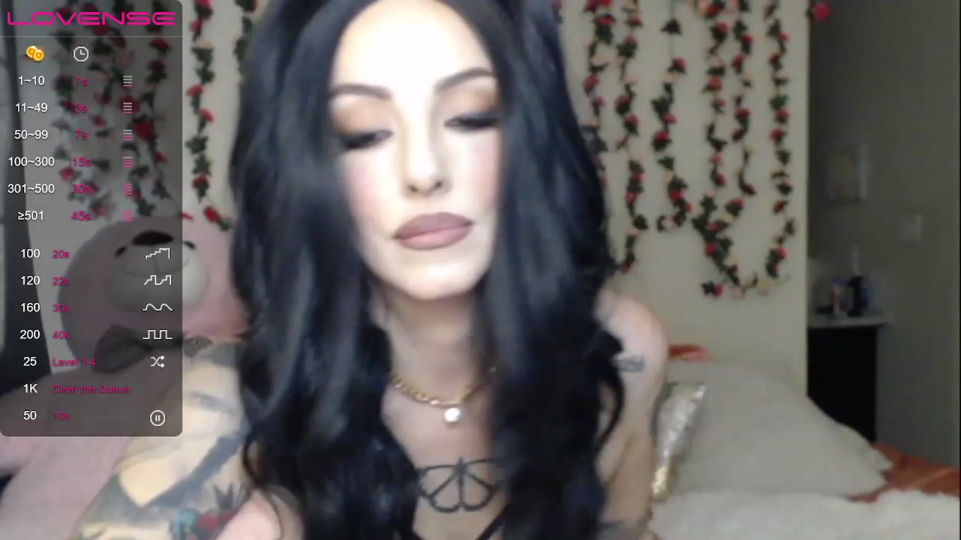 Gallery image thumbnail from Venice_V's myfreecams stream on, 11/21/2022, 23:44 image 3 of 20