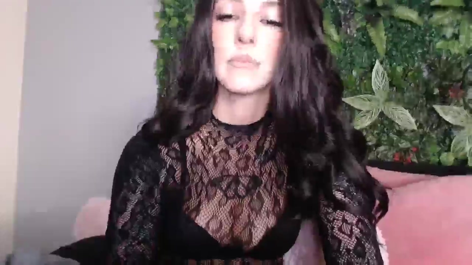 Gallery image thumbnail from Venice_V's myfreecams stream on, 05/07/2025, 23:31 image 20 of 20