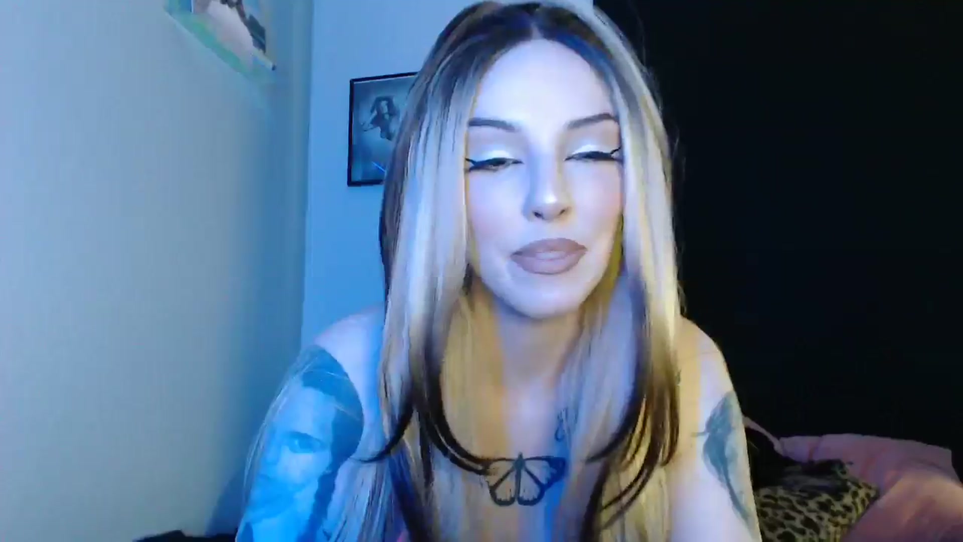 Gallery image thumbnail from Venice_V's myfreecams stream on, 01/24/2026, 22:31 image 13 of 20