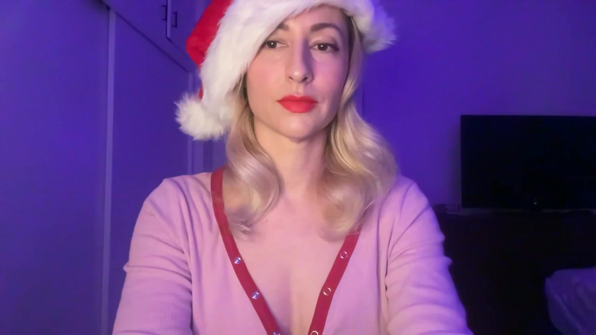 Gallery image thumbnail from Venmome's myfreecams stream on, 12/20/2022, 03:29 image 15 of 20
