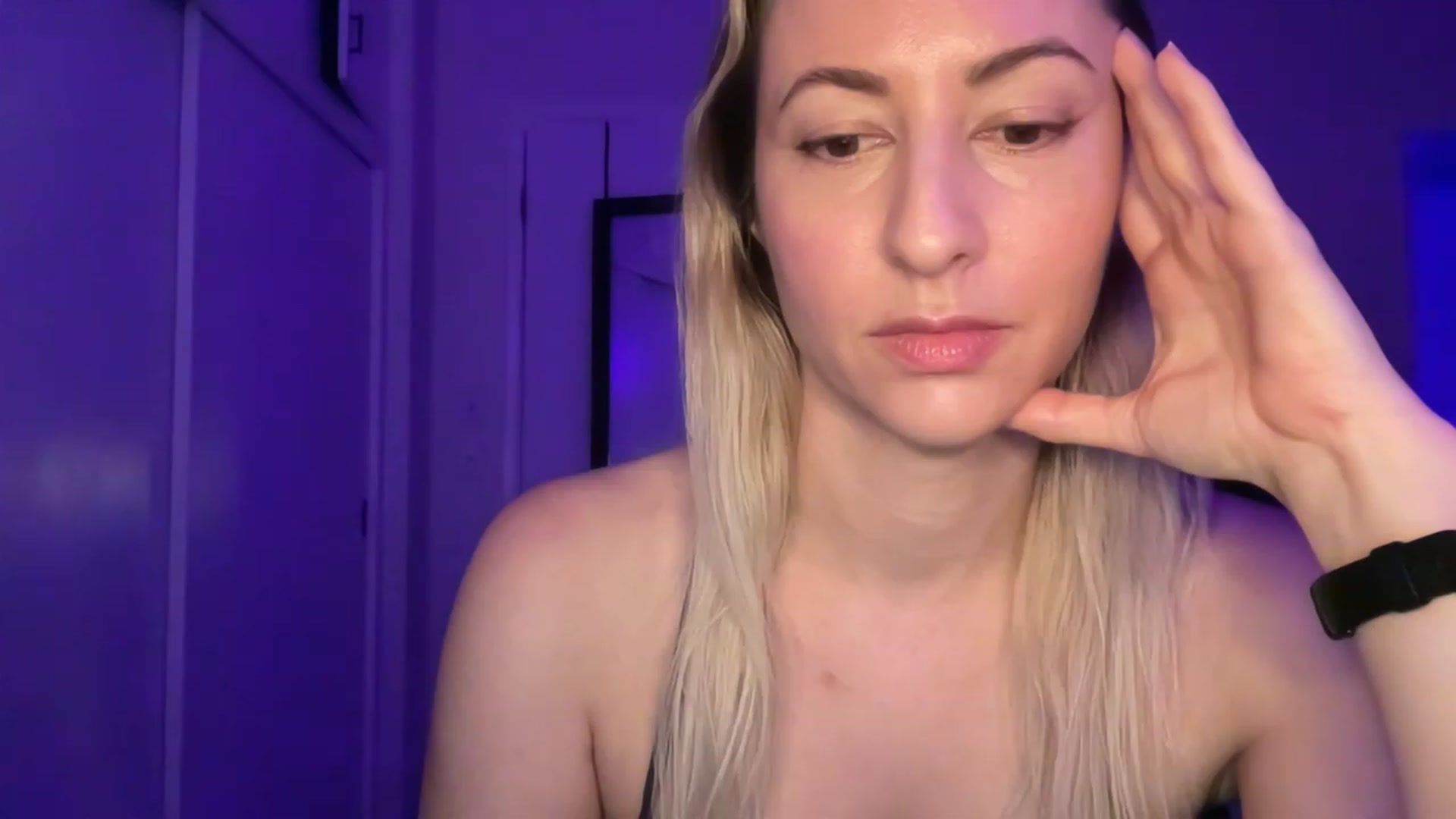 Gallery image thumbnail from Venmome's myfreecams stream on, 01/02/2023, 05:18 image 7 of 20