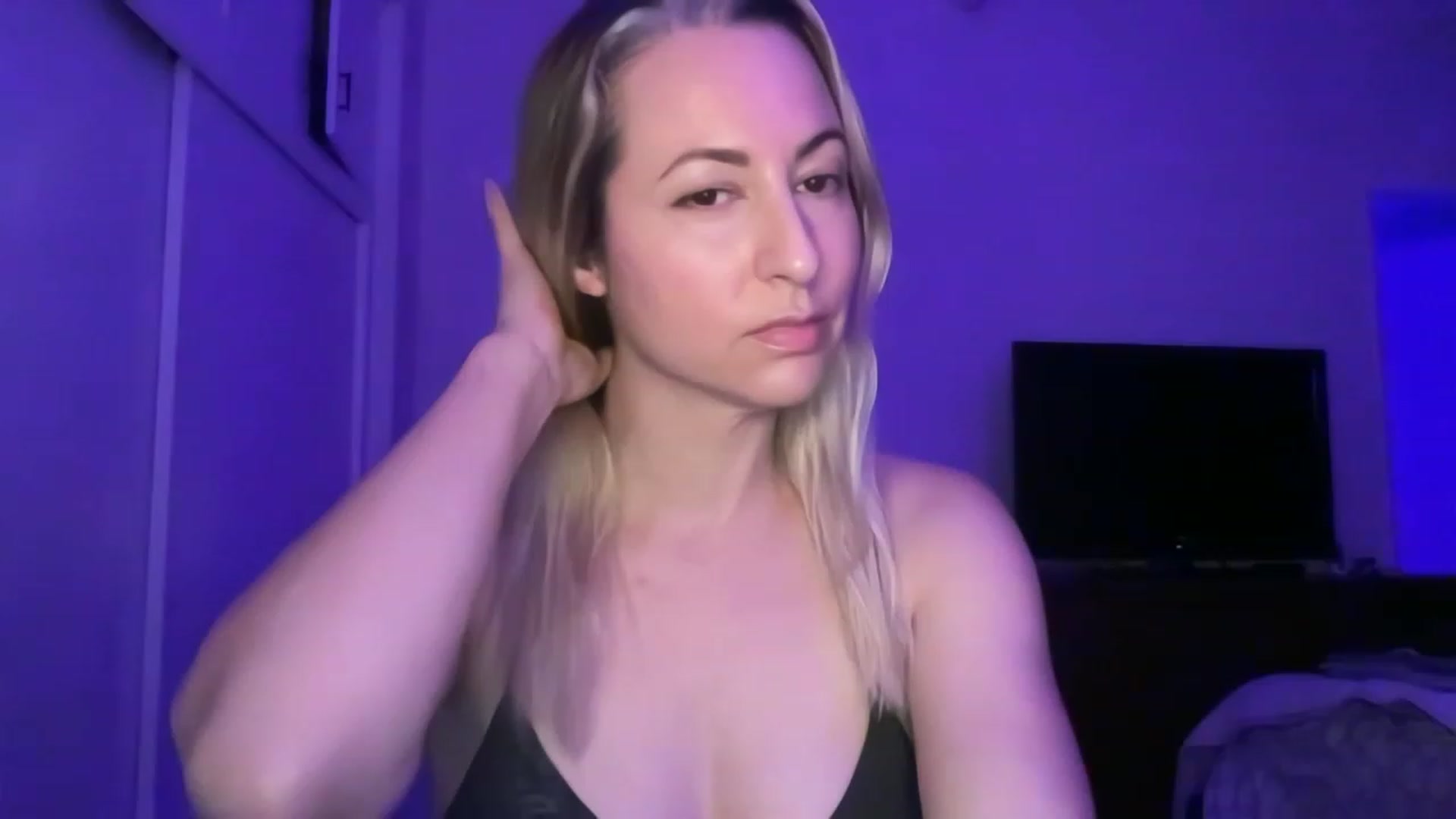 Gallery image thumbnail from Venmome's myfreecams stream on, 01/02/2023, 05:18 image 18 of 20