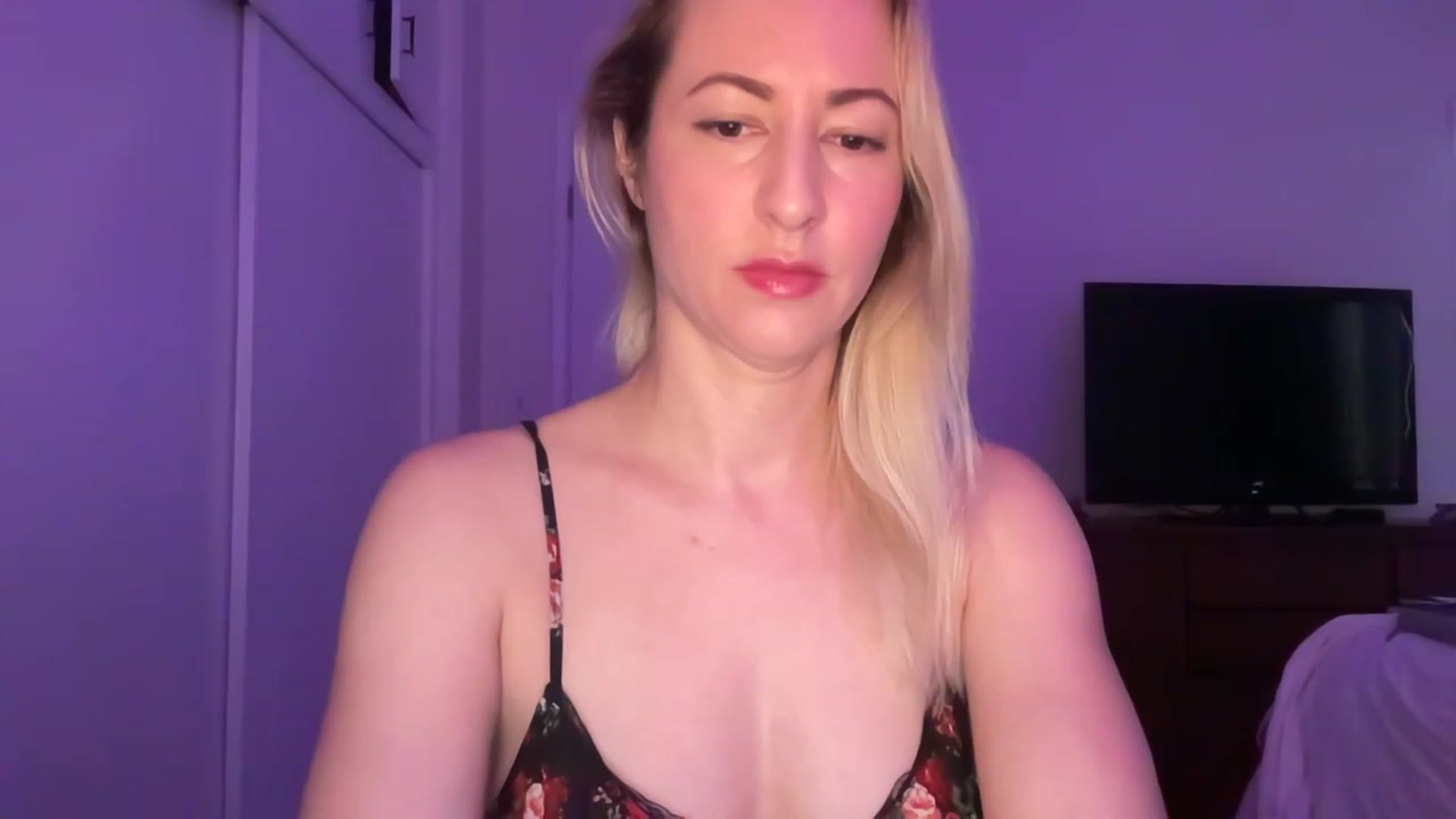 Gallery image thumbnail from Venmome's myfreecams stream on, 01/02/2023, 20:50 image 4 of 20
