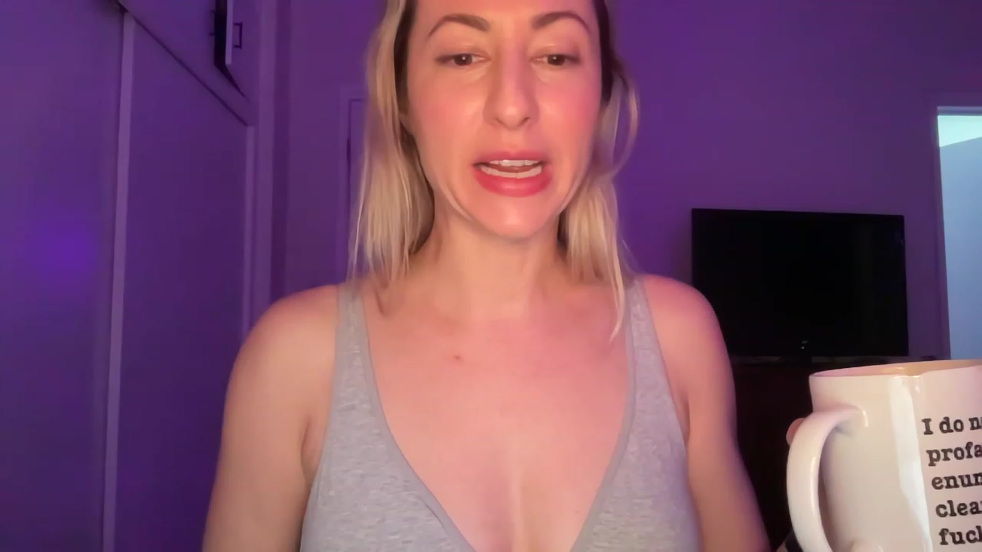 Gallery image thumbnail from Venmome's myfreecams stream on, 01/02/2023, 22:21 image 6 of 20
