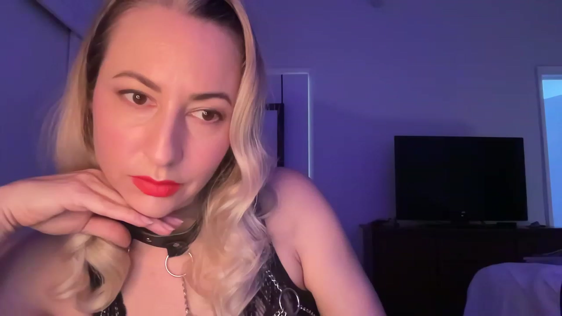 Gallery image thumbnail from Venmome's myfreecams stream on, 01/06/2023, 21:59 image 14 of 20