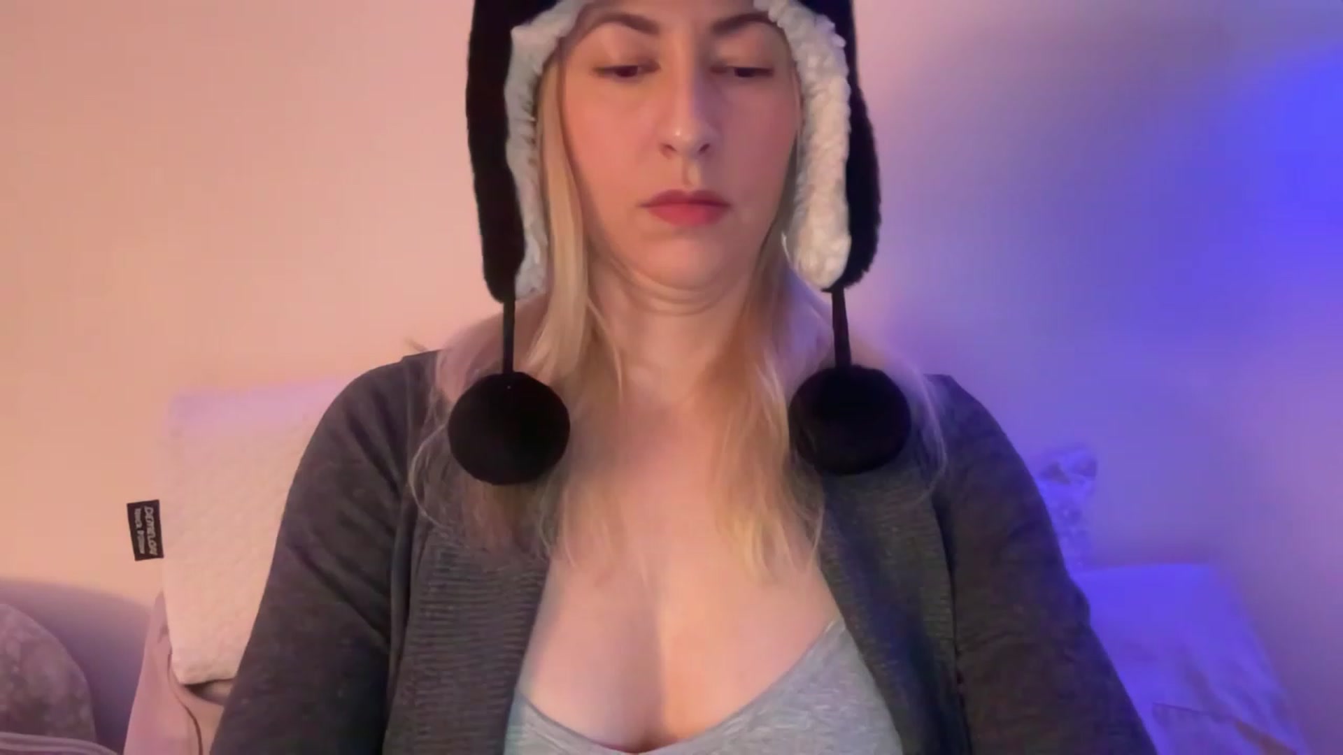 Gallery image thumbnail from Venmome's myfreecams stream on, 01/09/2023, 23:25 image 12 of 20