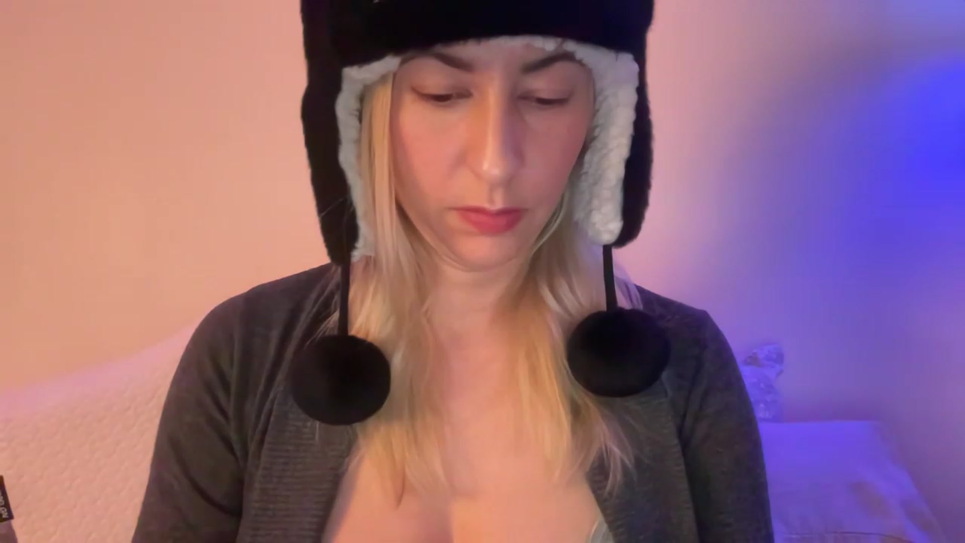 Gallery image thumbnail from Venmome's myfreecams stream on, 01/09/2023, 23:25 image 16 of 20