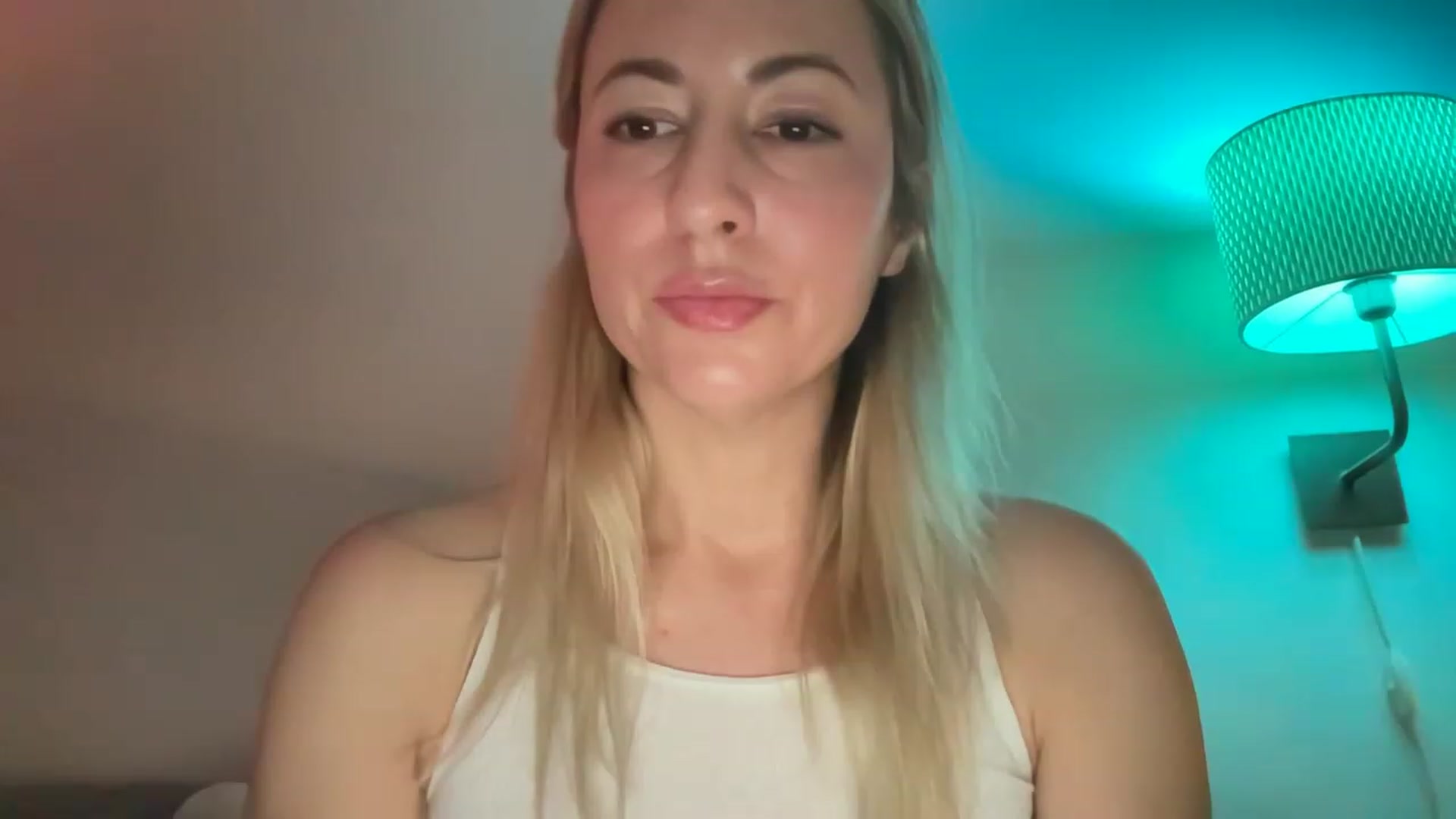 Gallery image thumbnail from Venmome's myfreecams stream on, 01/12/2023, 03:15 image 7 of 20