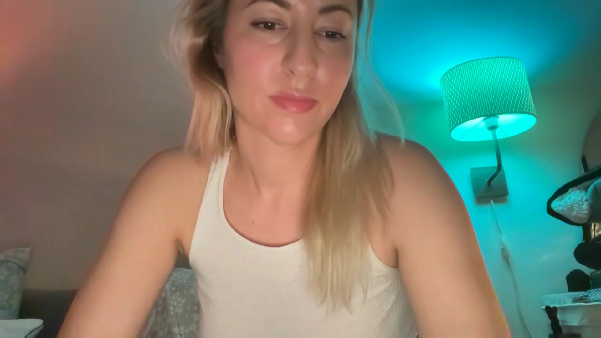 Gallery image thumbnail from Venmome's myfreecams stream on, 01/12/2023, 03:15 image 17 of 20
