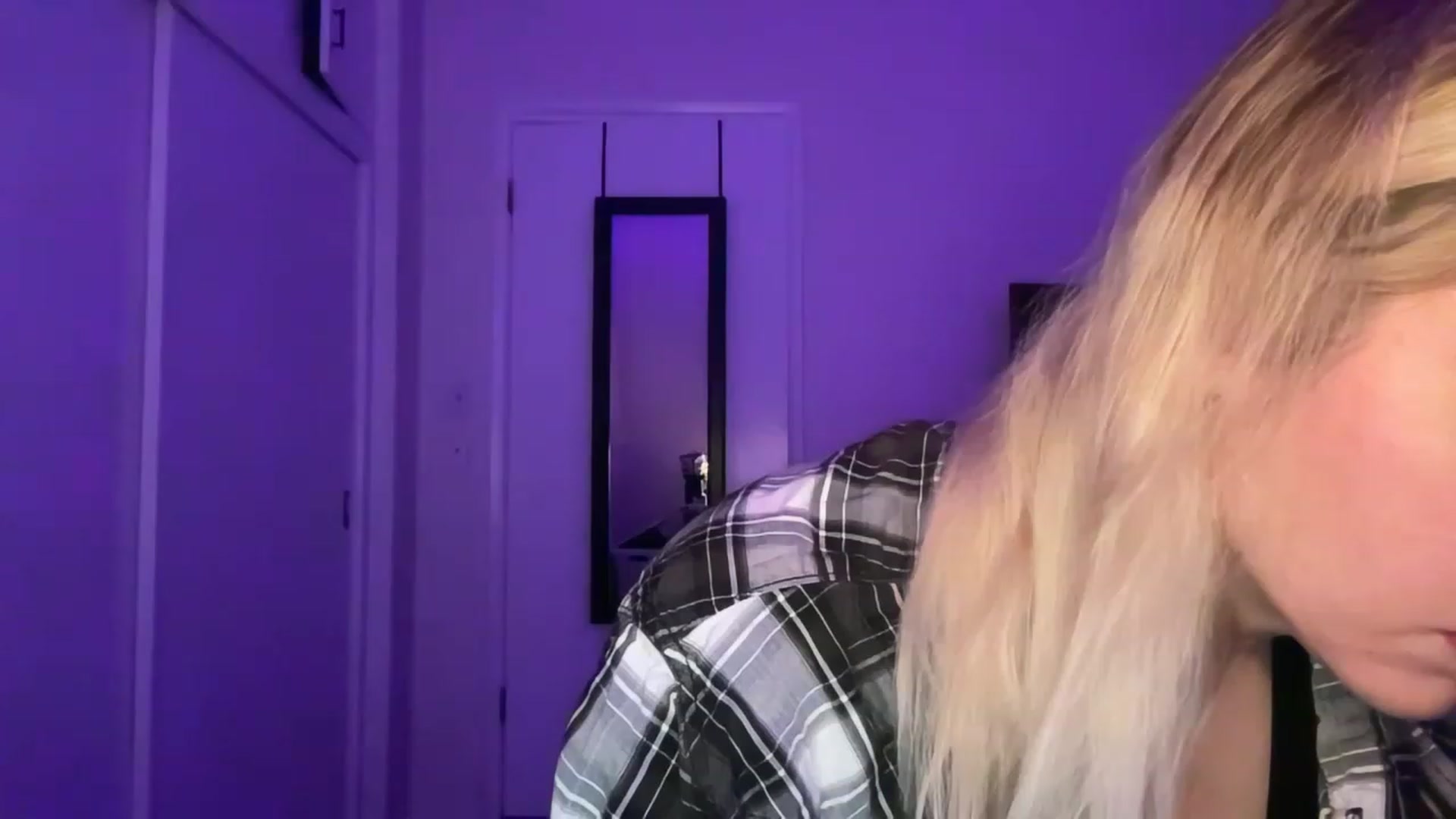 Gallery image thumbnail from Venmome's myfreecams stream on, 01/17/2023, 04:12 image 20 of 20