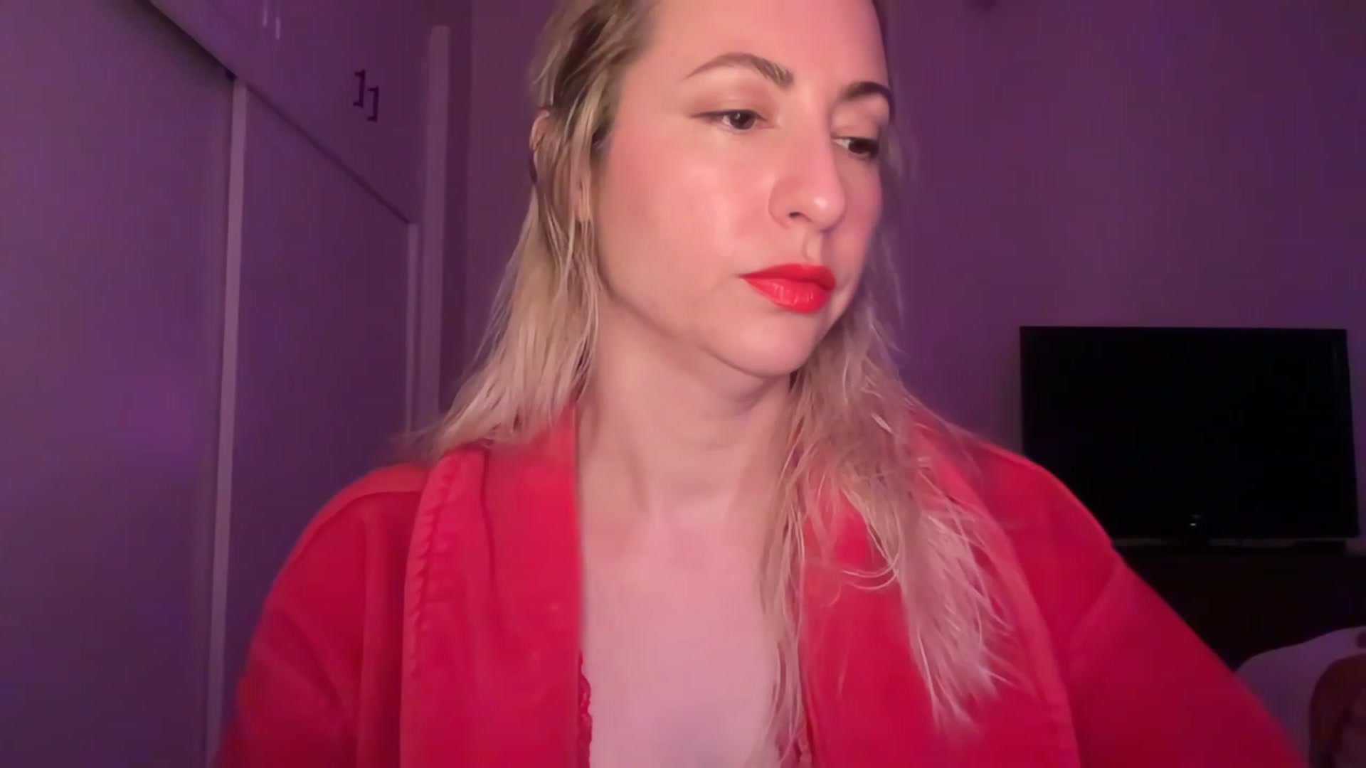 Gallery image thumbnail from Venmome's myfreecams stream on, 01/30/2023, 23:15 image 9 of 20