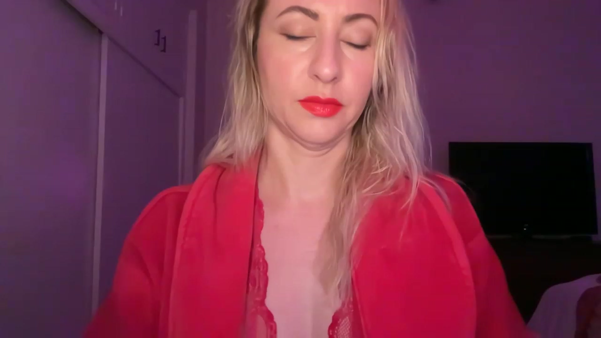 Gallery image thumbnail from Venmome's myfreecams stream on, 01/30/2023, 23:15 image 8 of 20