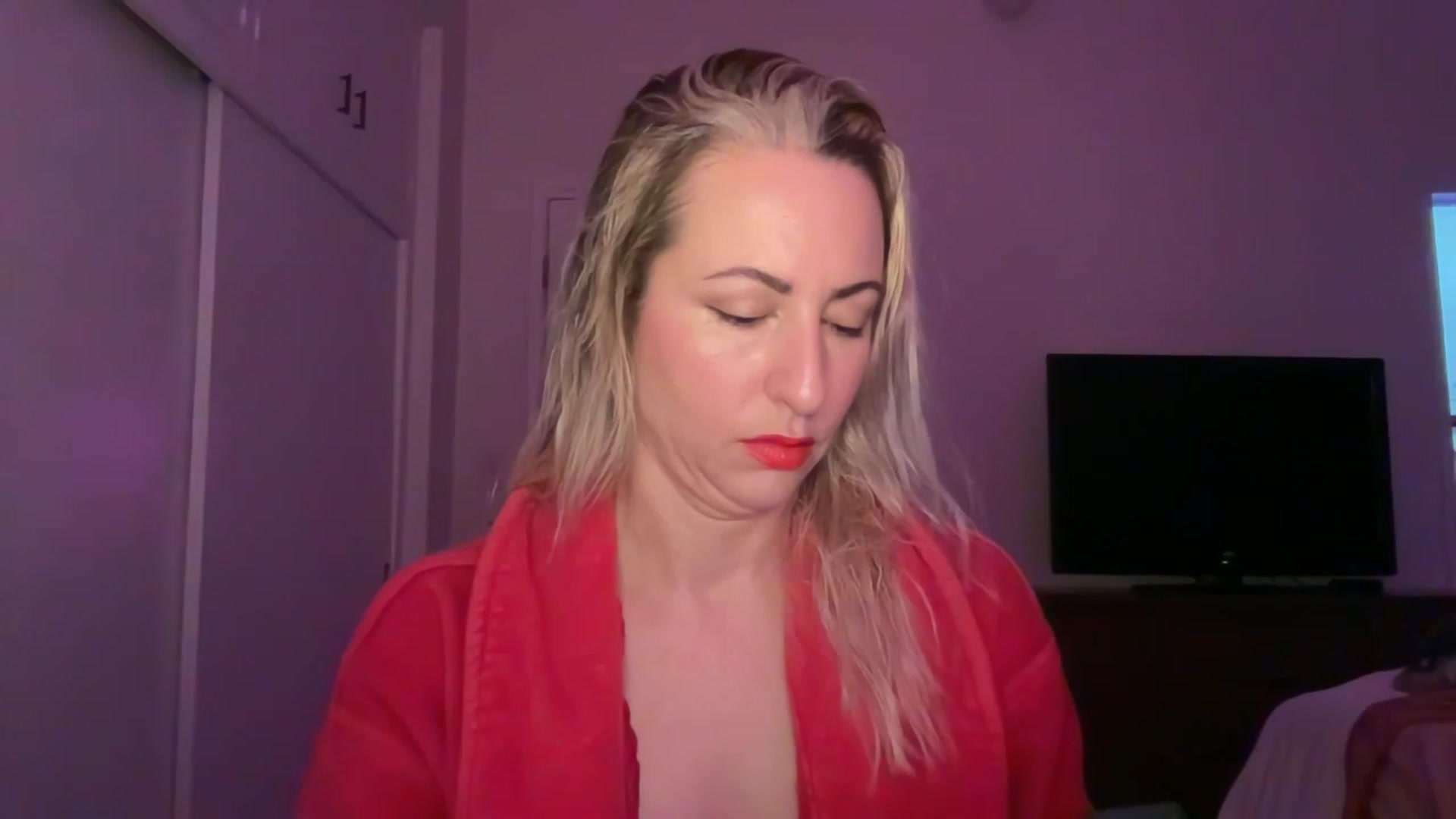 Gallery image thumbnail from Venmome's myfreecams stream on, 01/30/2023, 23:15 image 7 of 20