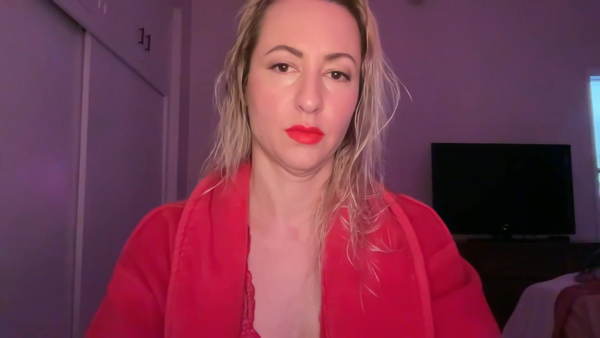 Gallery image thumbnail from Venmome's myfreecams stream on, 01/30/2023, 23:15 image 3 of 20