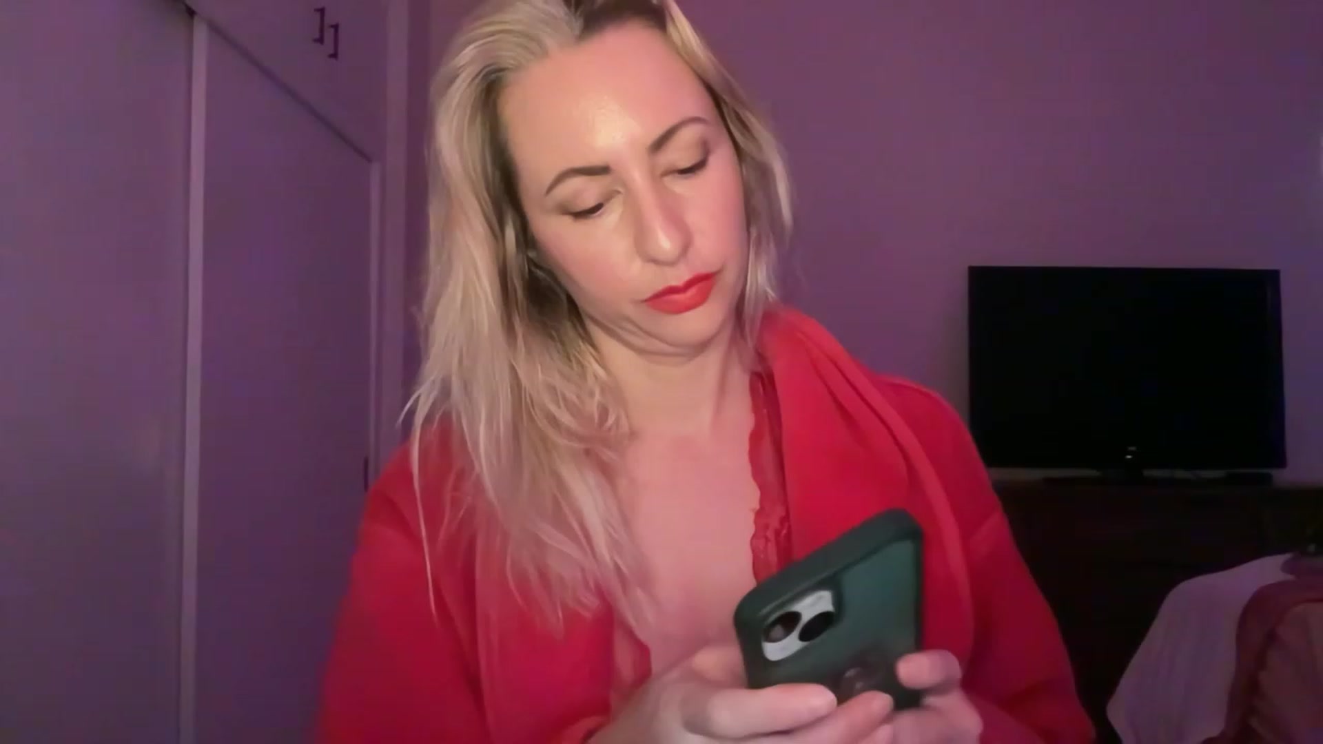 Gallery image thumbnail from Venmome's myfreecams stream on, 01/31/2023, 24:04 image 5 of 20