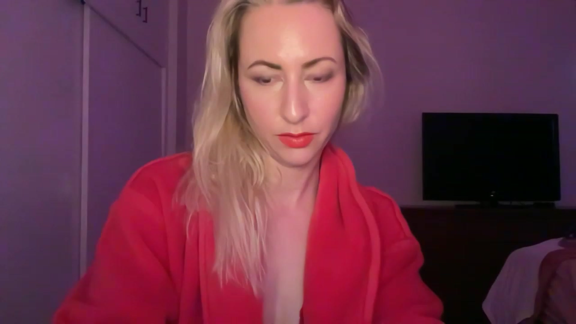 Gallery image thumbnail from Venmome's myfreecams stream on, 01/31/2023, 24:04 image 7 of 20