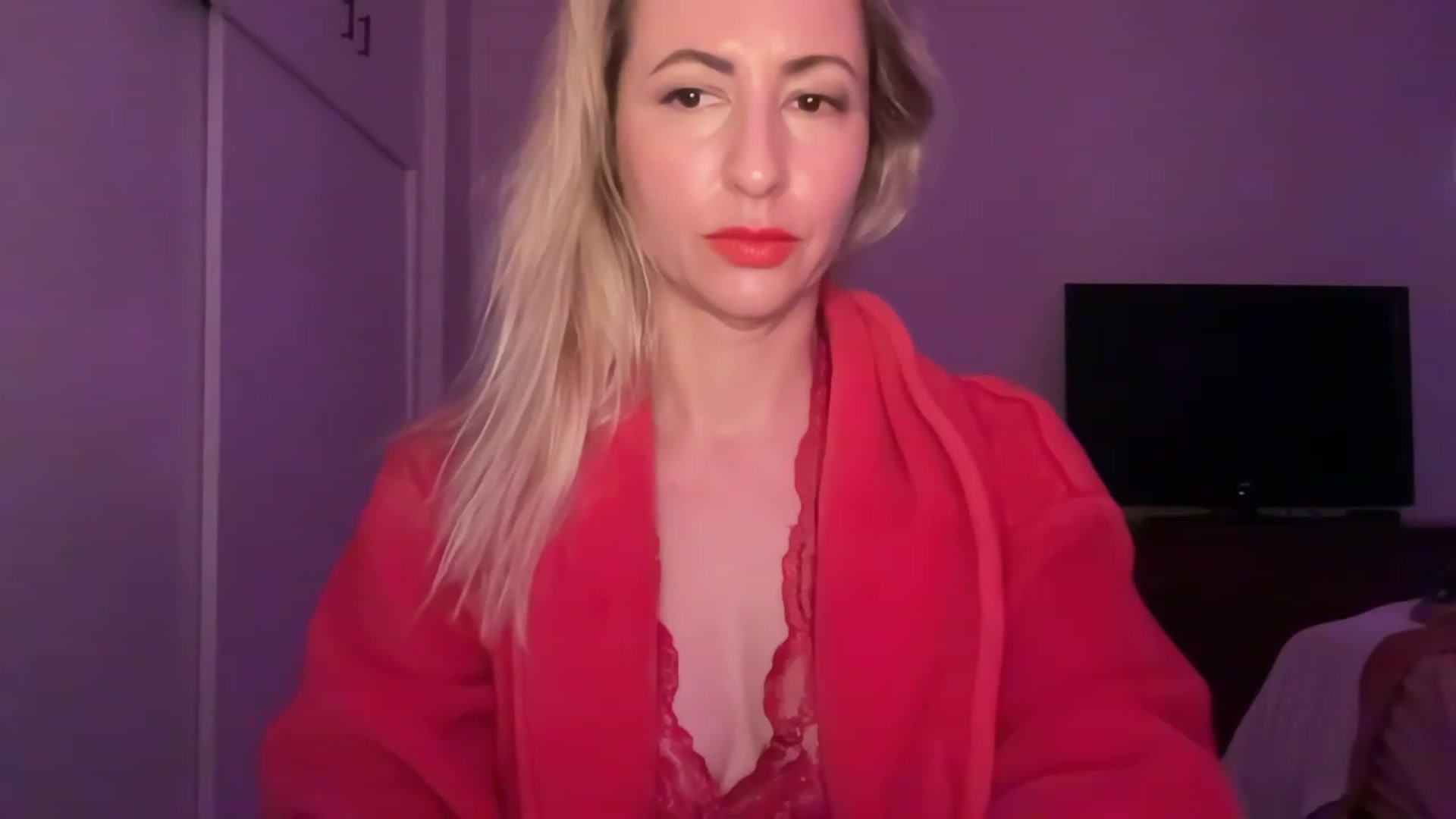 Gallery image thumbnail from Venmome's myfreecams stream on, 01/31/2023, 24:04 image 6 of 20