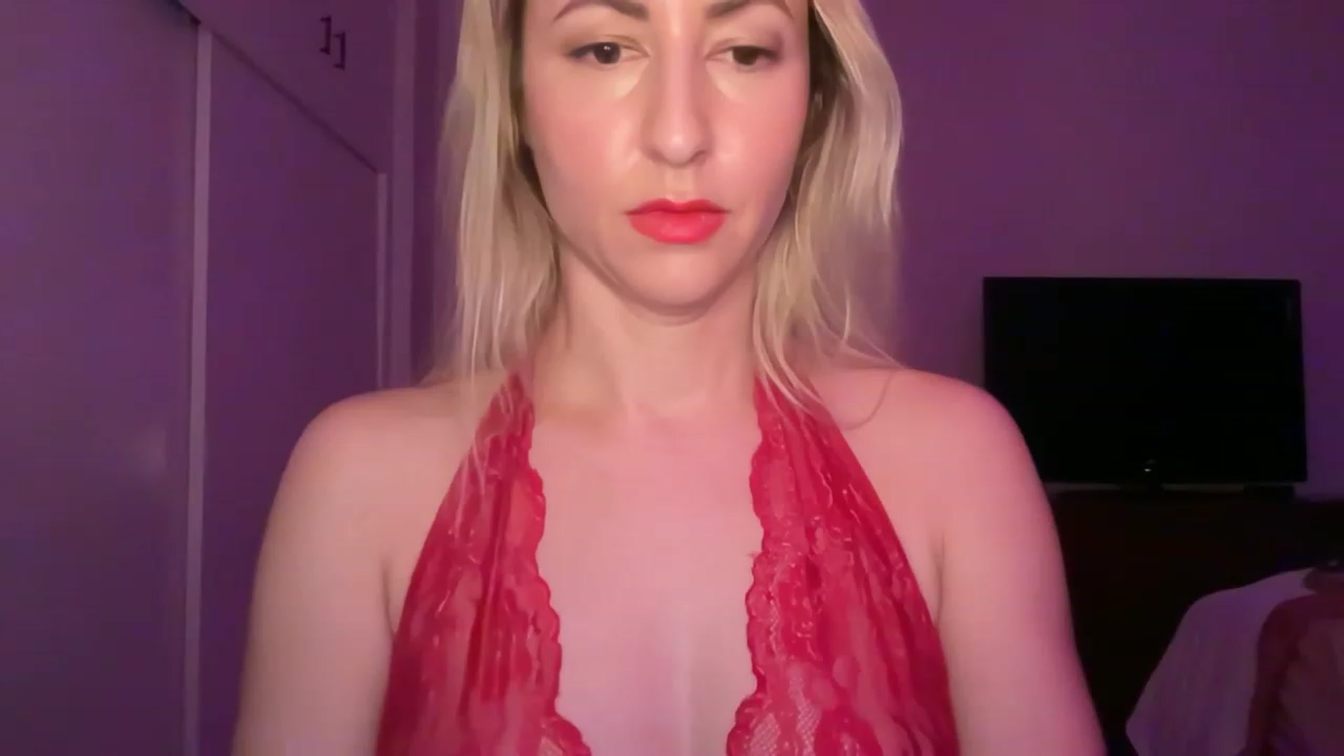 Gallery image thumbnail from Venmome's myfreecams stream on, 01/31/2023, 24:04 image 19 of 20