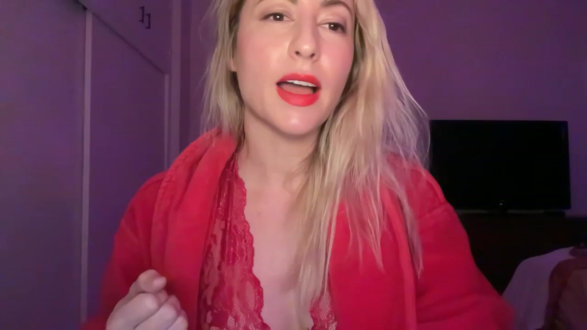 Gallery image thumbnail from Venmome's myfreecams stream on, 01/31/2023, 02:36 image 6 of 20