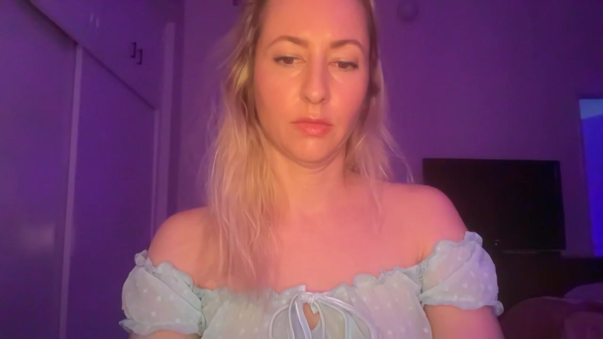 Gallery image thumbnail from Venmome's myfreecams stream on, 02/03/2023, 02:49 image 8 of 20