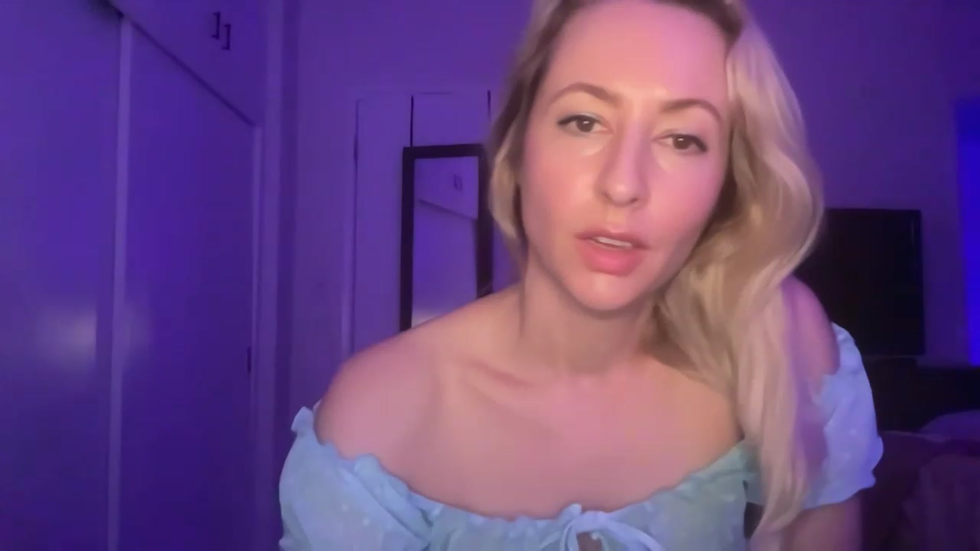 Gallery image thumbnail from Venmome's myfreecams stream on, 02/03/2023, 02:49 image 13 of 20