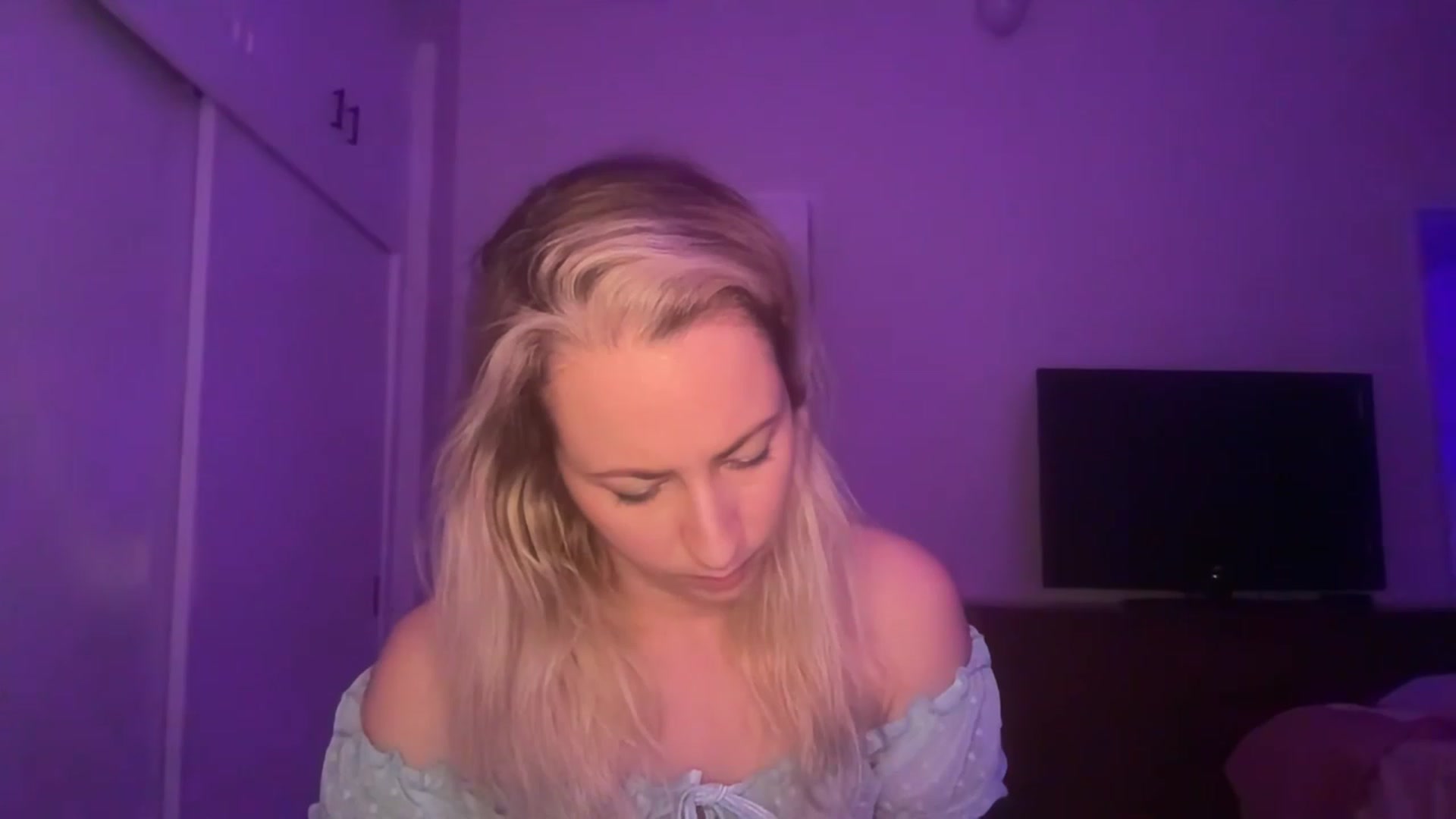 Gallery image thumbnail from Venmome's myfreecams stream on, 02/03/2023, 02:51 image 18 of 20