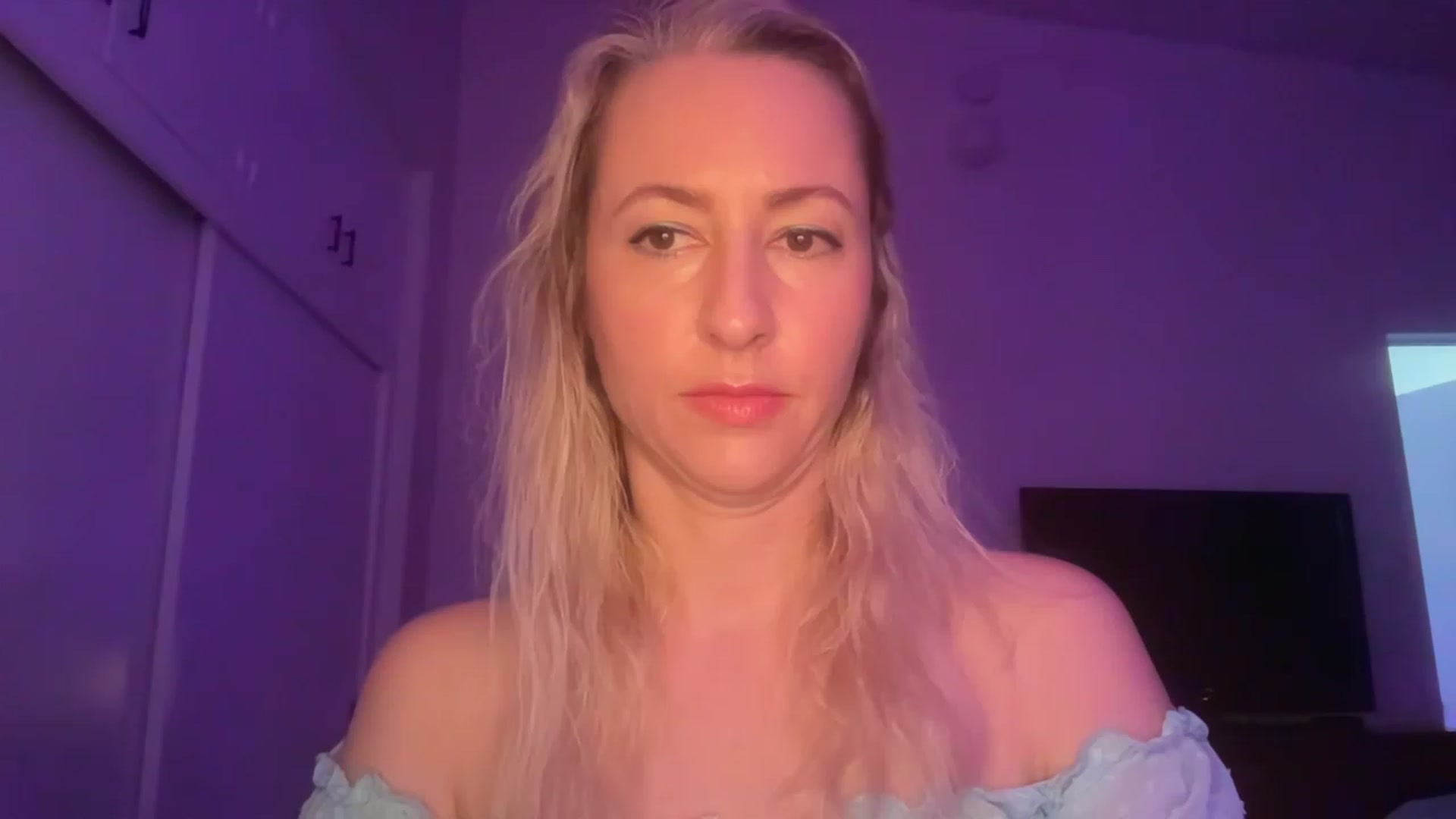 Gallery image thumbnail from Venmome's myfreecams stream on, 02/03/2023, 02:51 image 6 of 20