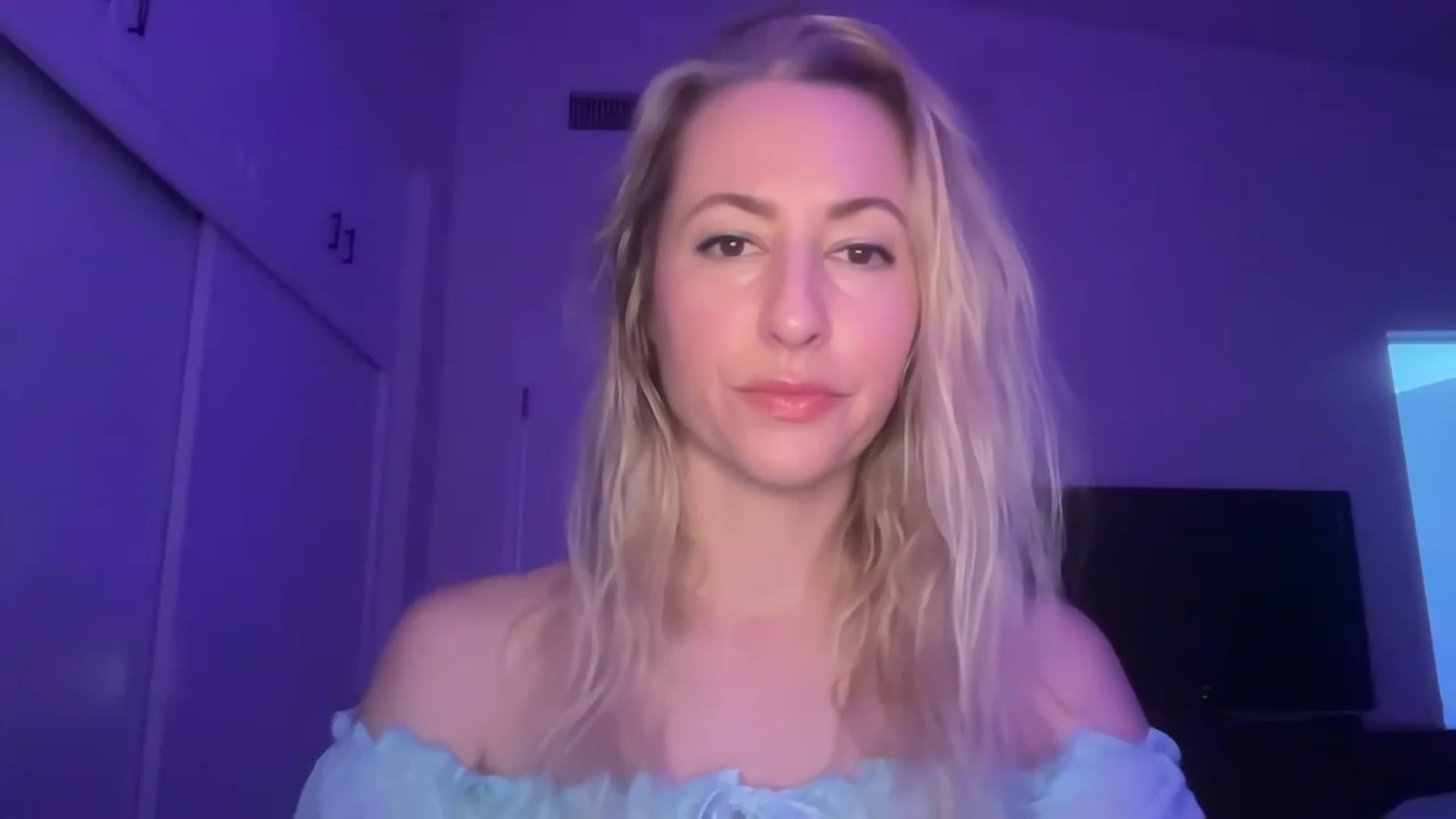 Gallery image thumbnail from Venmome's myfreecams stream on, 02/03/2023, 02:51 image 5 of 20