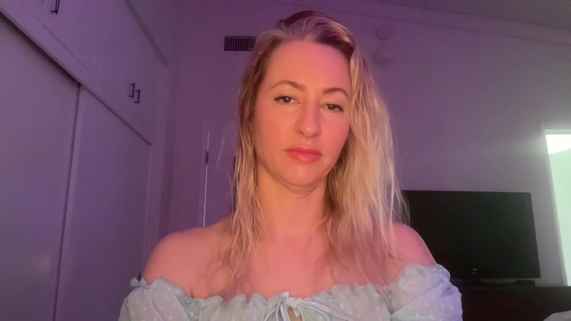 Gallery image thumbnail from Venmome's myfreecams stream on, 02/03/2023, 02:51 image 3 of 20